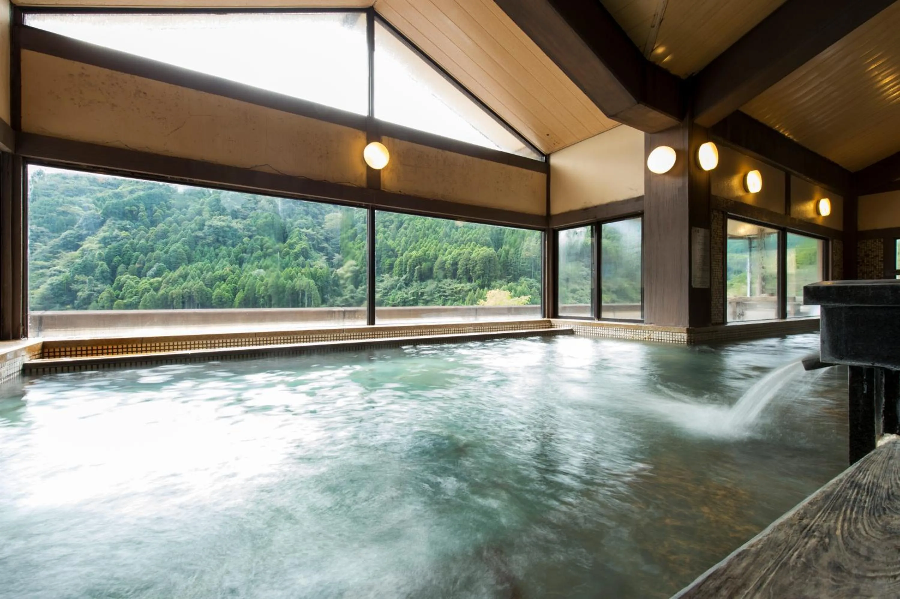 Hot Spring Bath in Furuyu Onsen Oncri