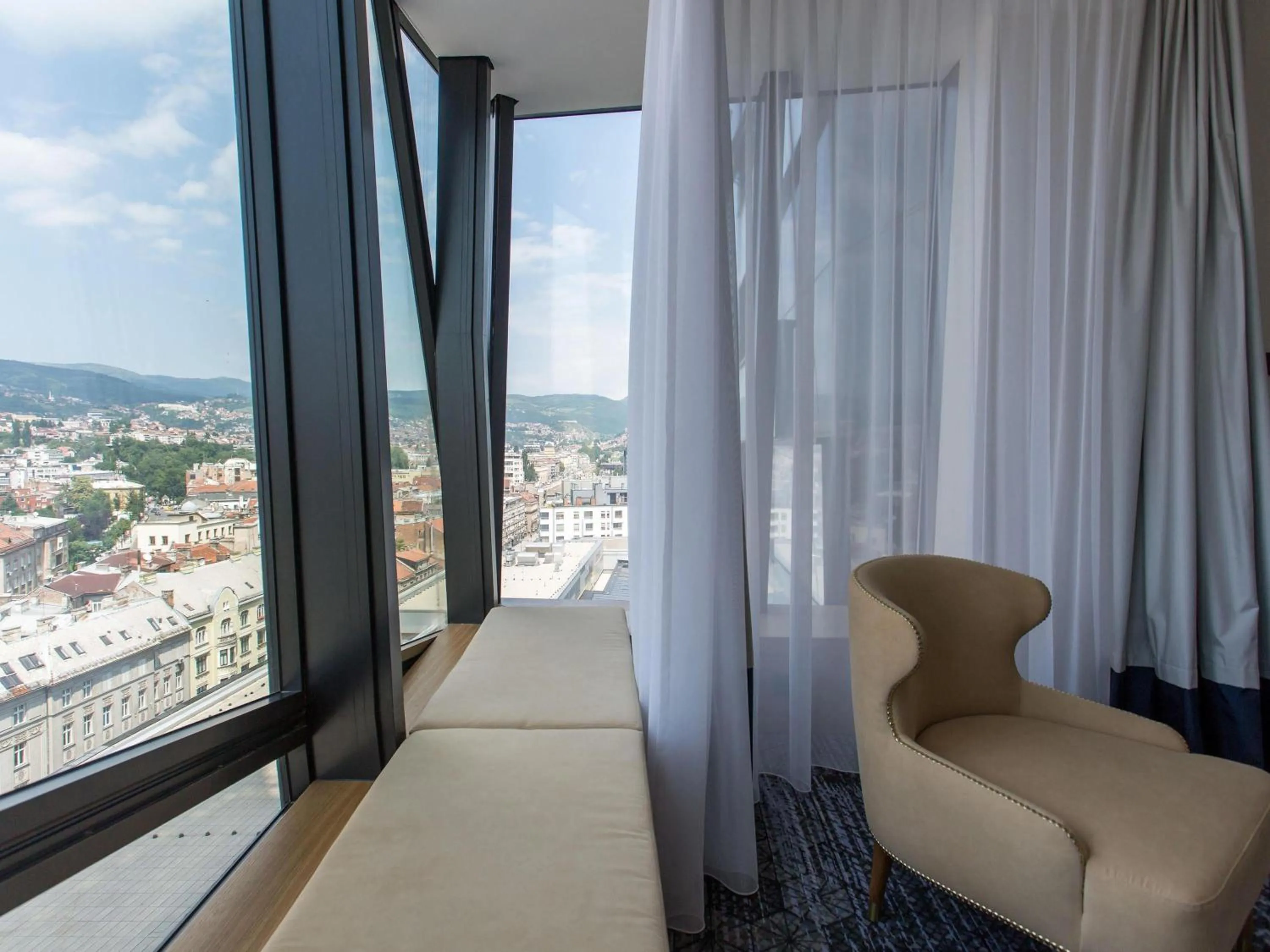 Bedroom in Swissotel Sarajevo