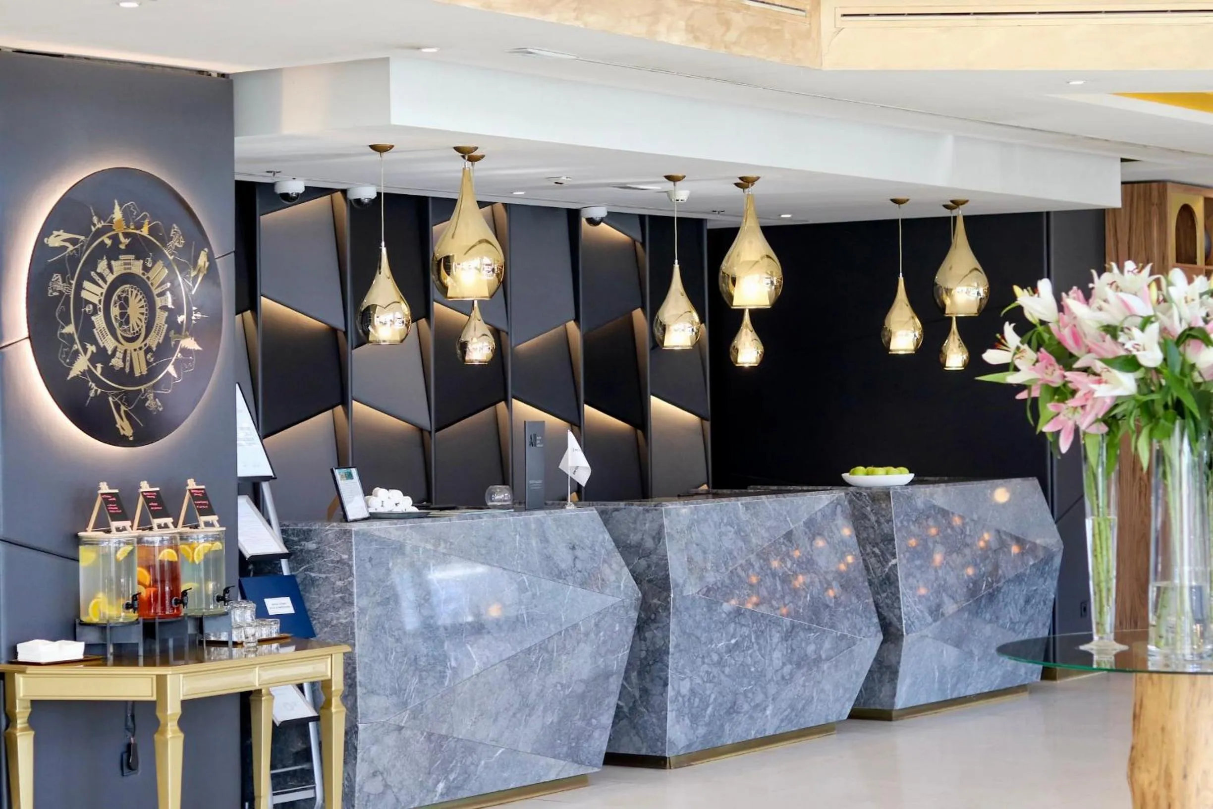 Lobby or reception in Swissotel Sarajevo