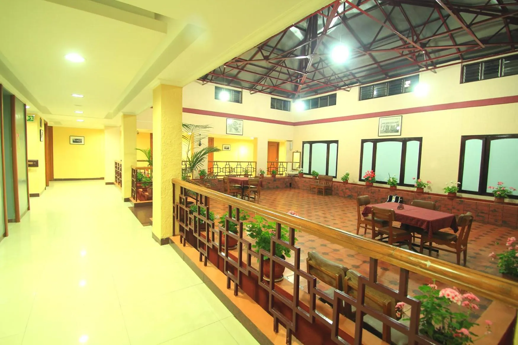 Restaurant/places to eat in Hotel Preethi Classic Towers