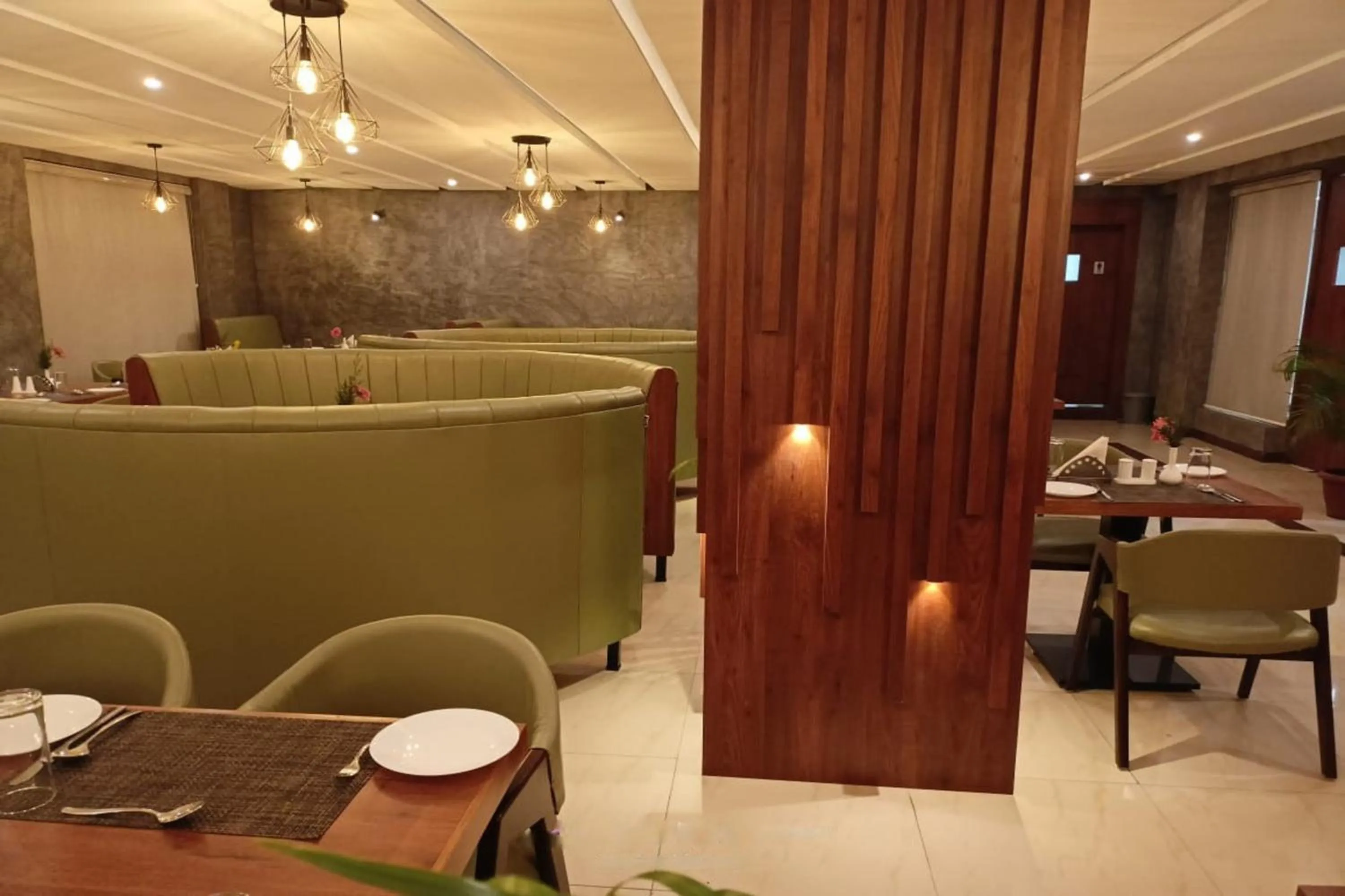 Restaurant/places to eat in Hotel Preethi Classic Towers