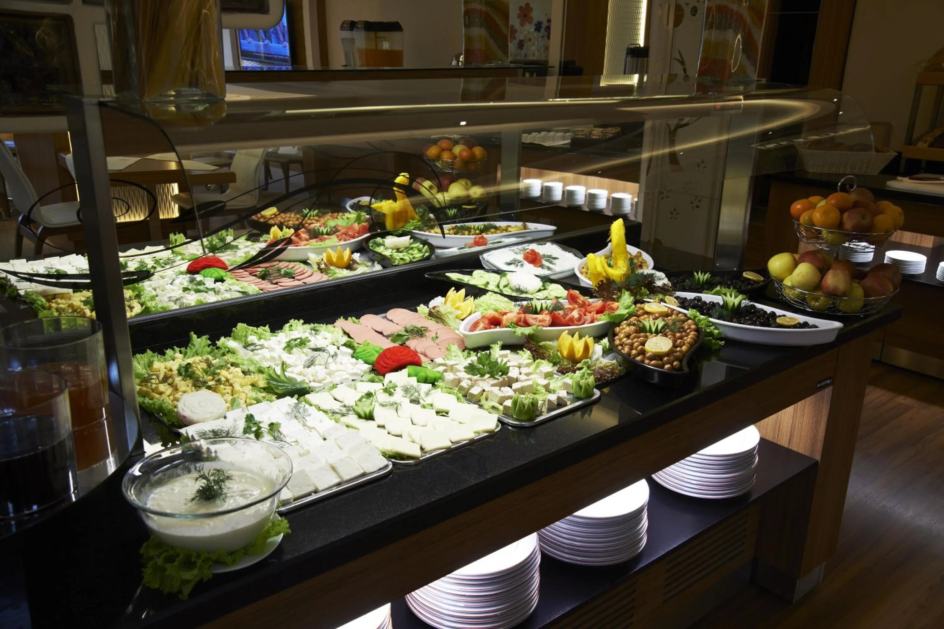 Restaurant/places to eat in Soyic Hotel