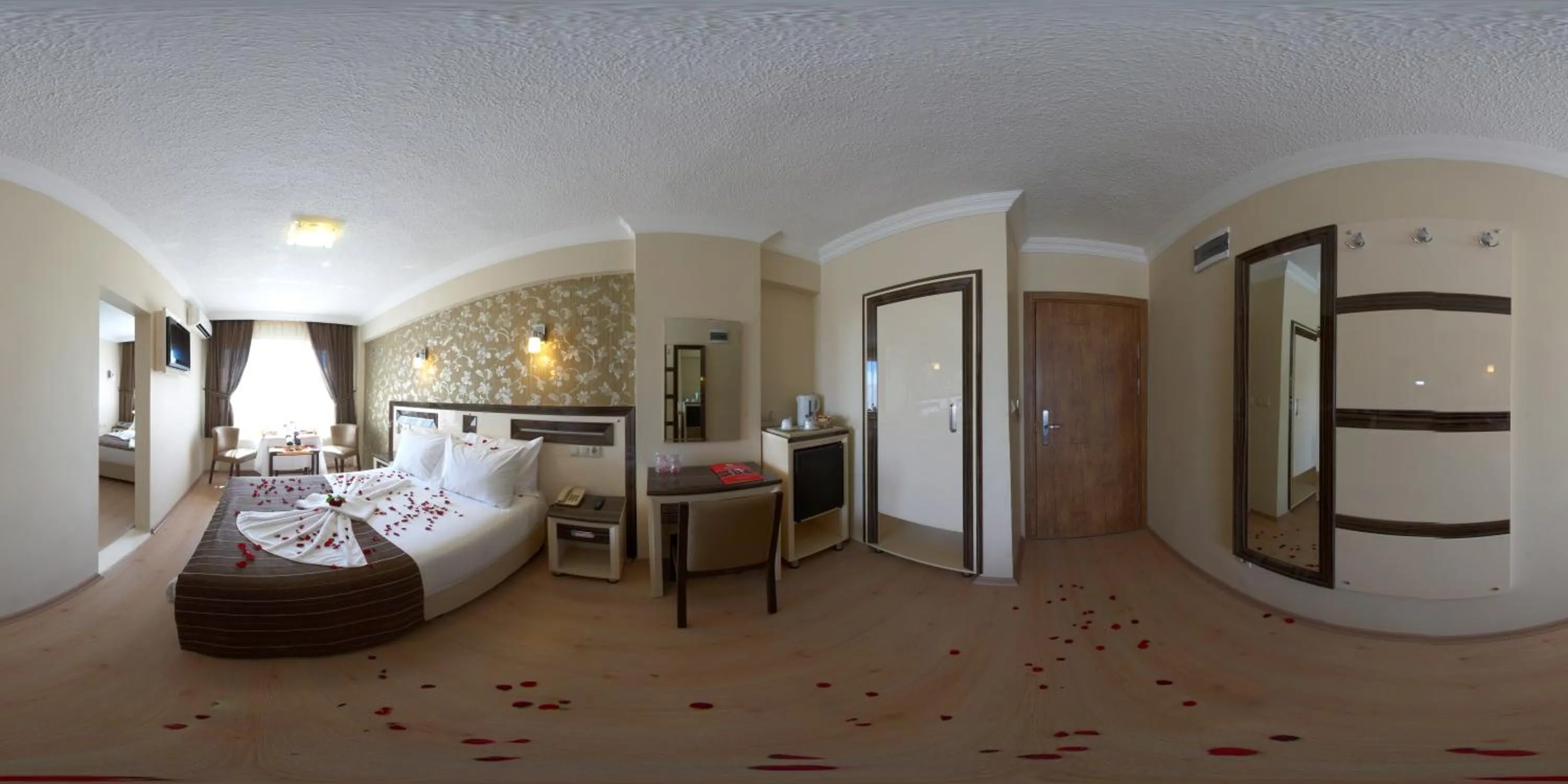 Photo of the whole room, Bed in Soyic Hotel