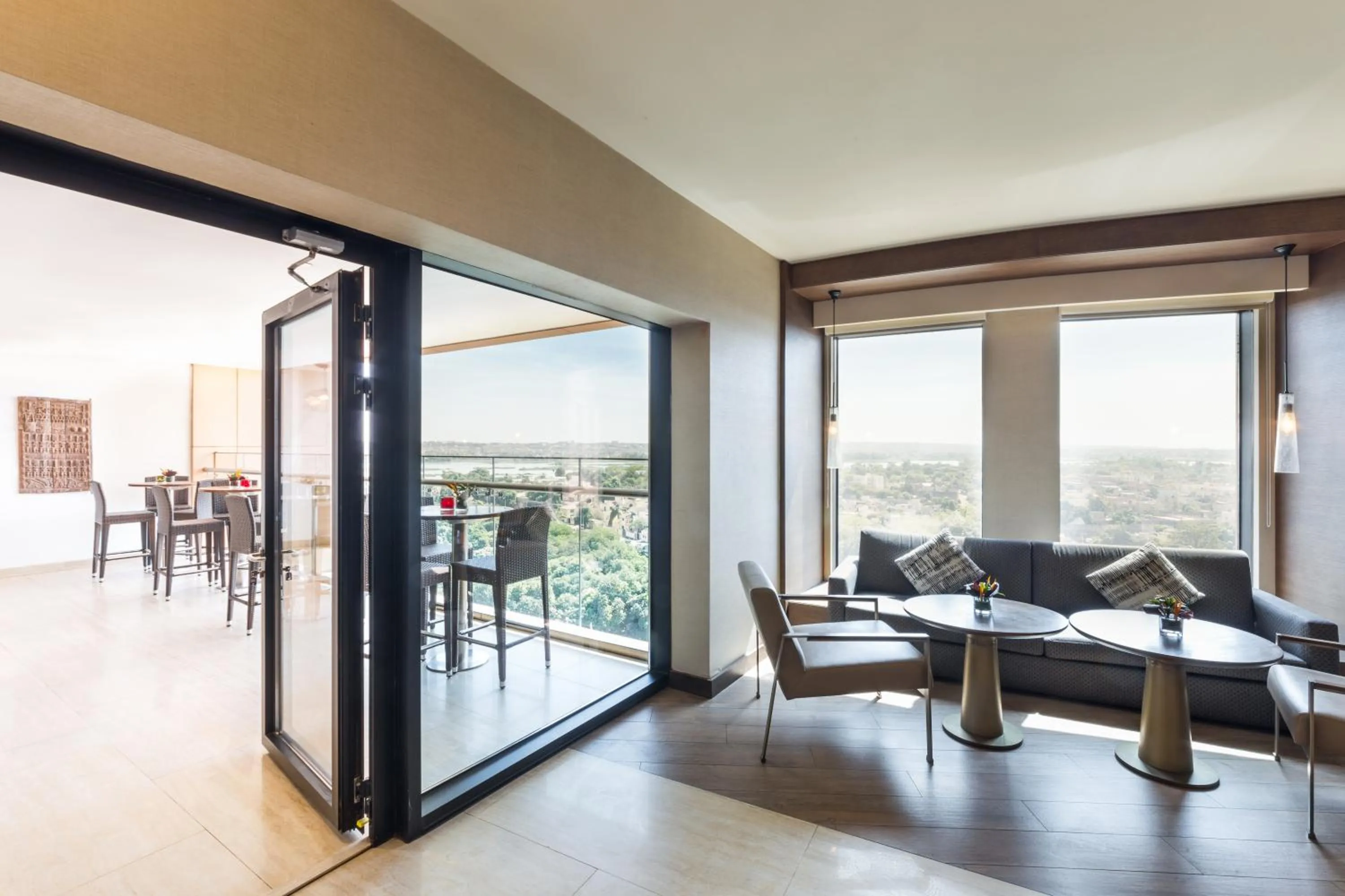 Lounge or bar in Radisson Collection Hotel Bamako