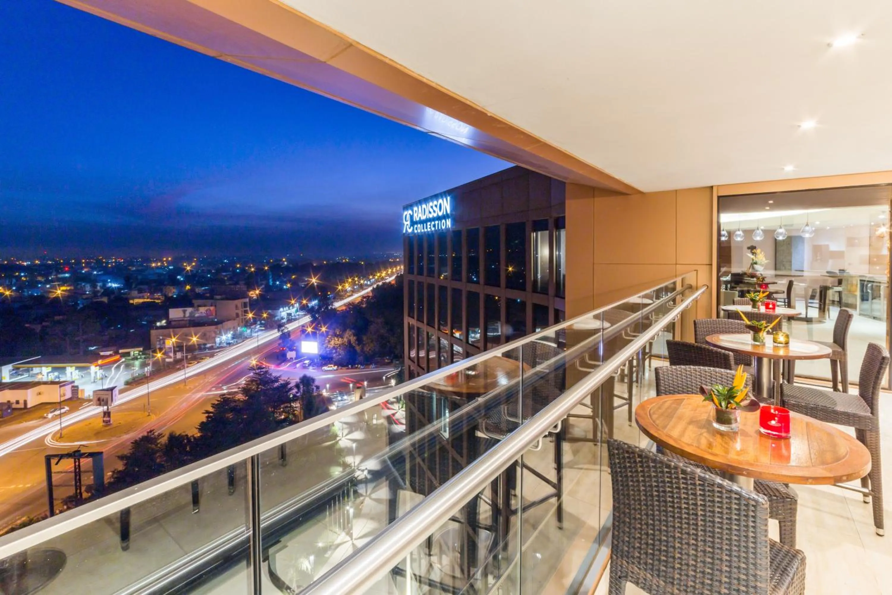 Lounge or bar in Radisson Collection Hotel Bamako