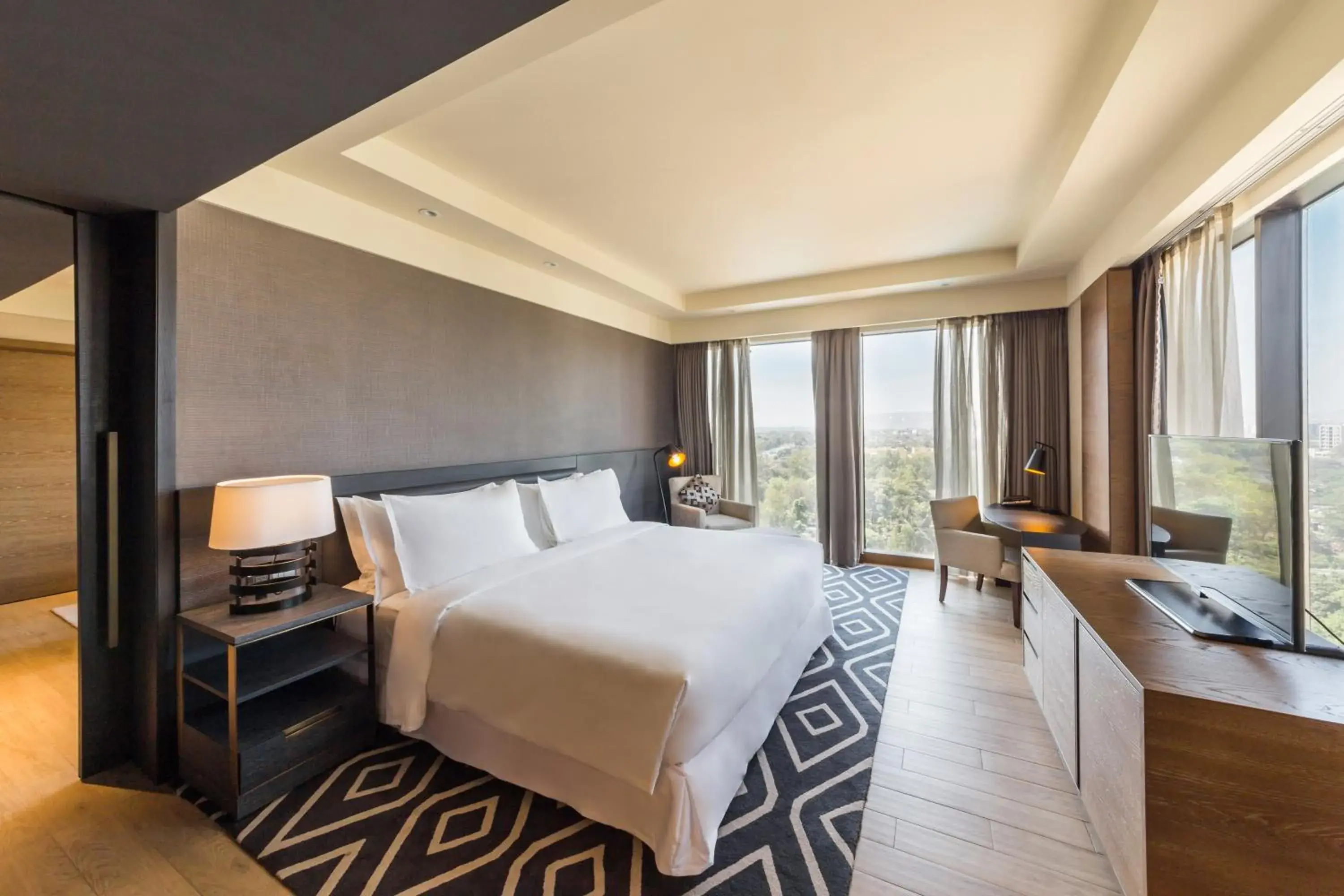 Junior Suite with Lounge Access - Non-Smoking in Radisson Collection Hotel Bamako Junior Suite with Lounge Access - Non-Smoking in Radisson Collection Hotel Bamako