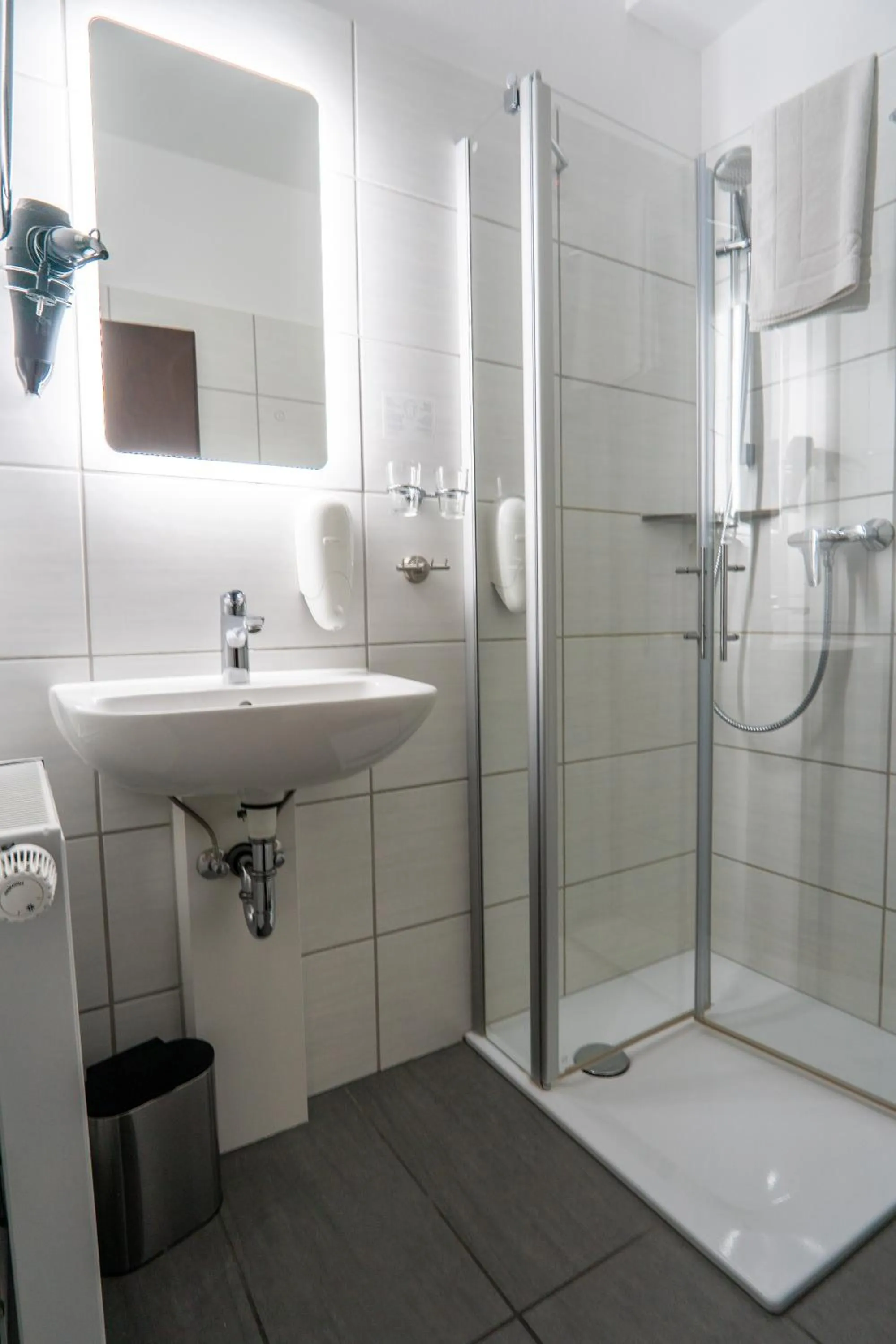 Bathroom in Reichels Parkhotel