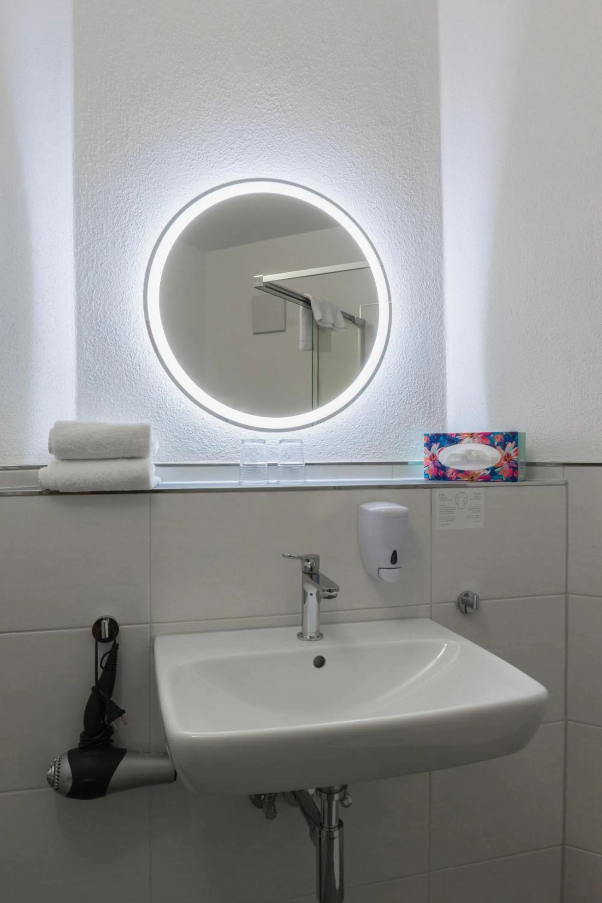 Bathroom in Reichels Parkhotel