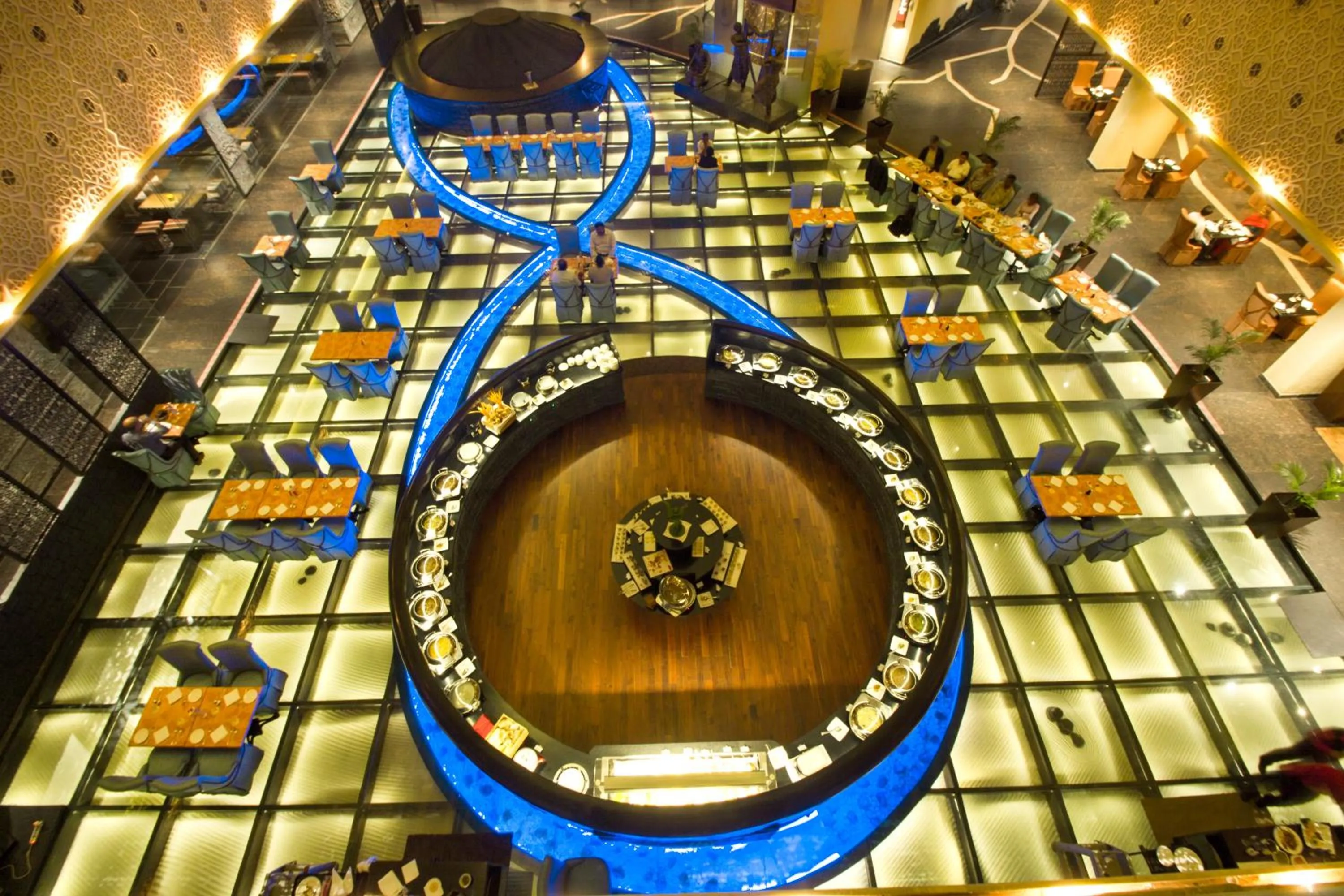 Restaurant/places to eat in Sterlings Mac Hotel