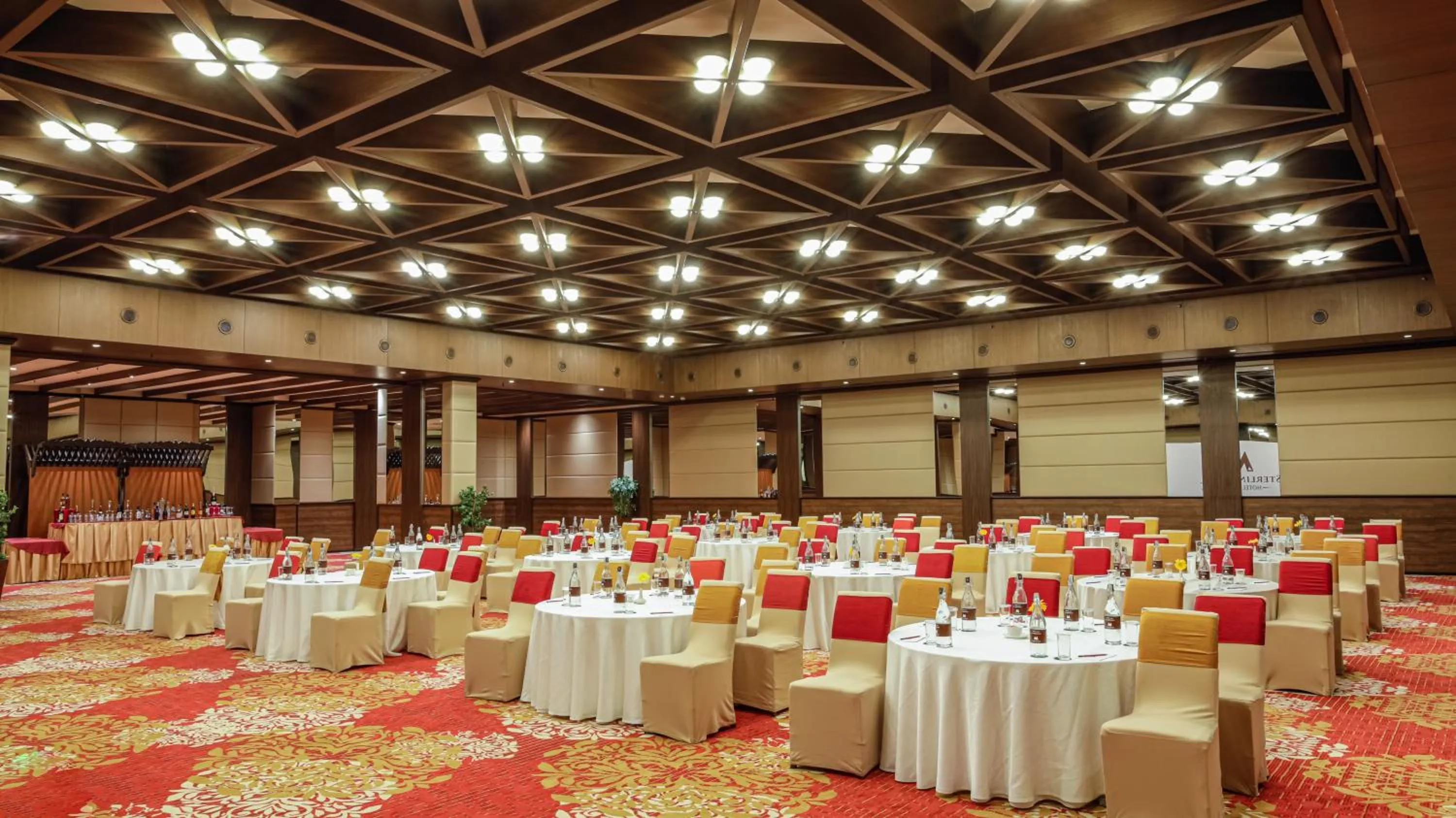 Banquet/Function facilities in Sterlings Mac Hotel