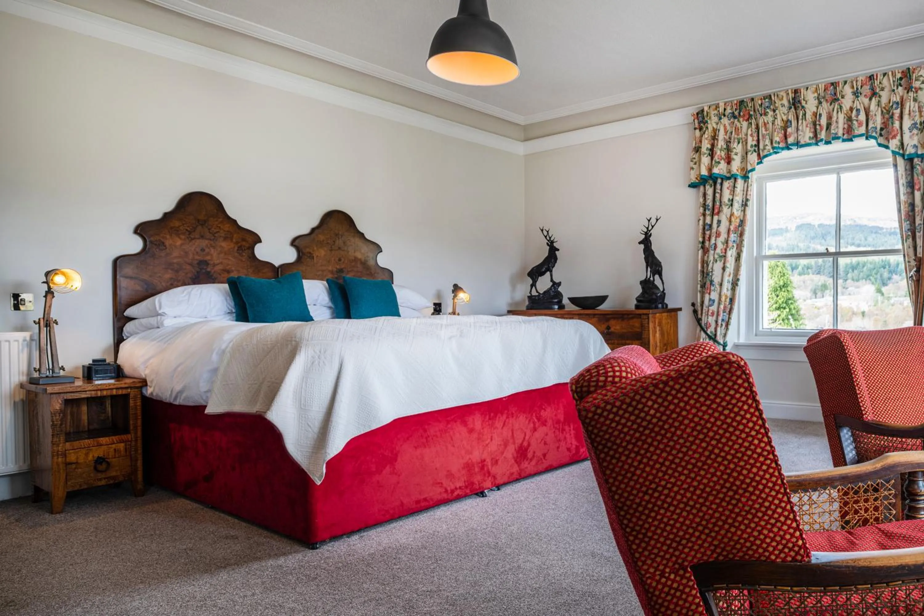 Shower, Bed in The Lovat, Loch Ness