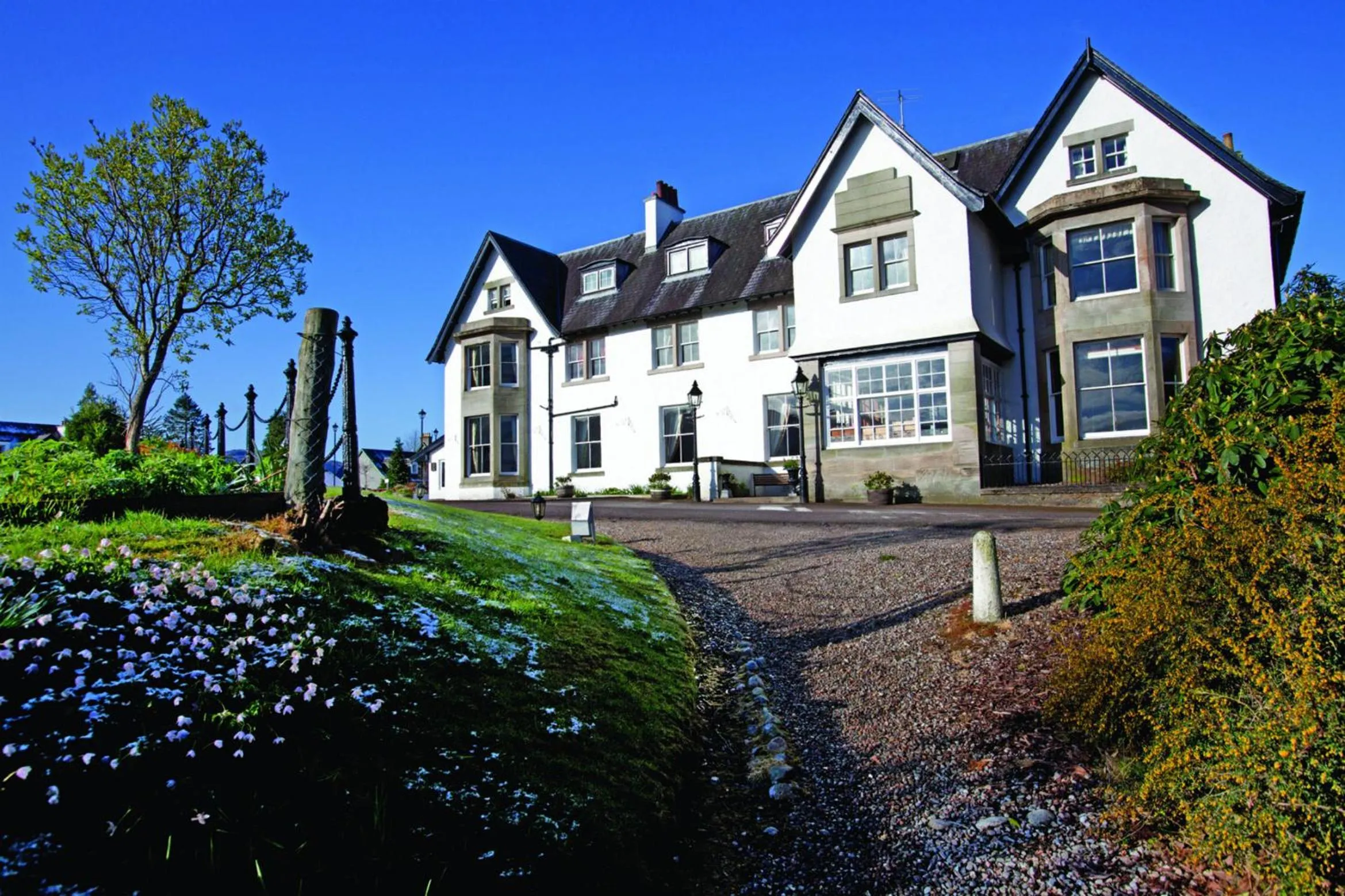 Property building in The Lovat, Loch Ness