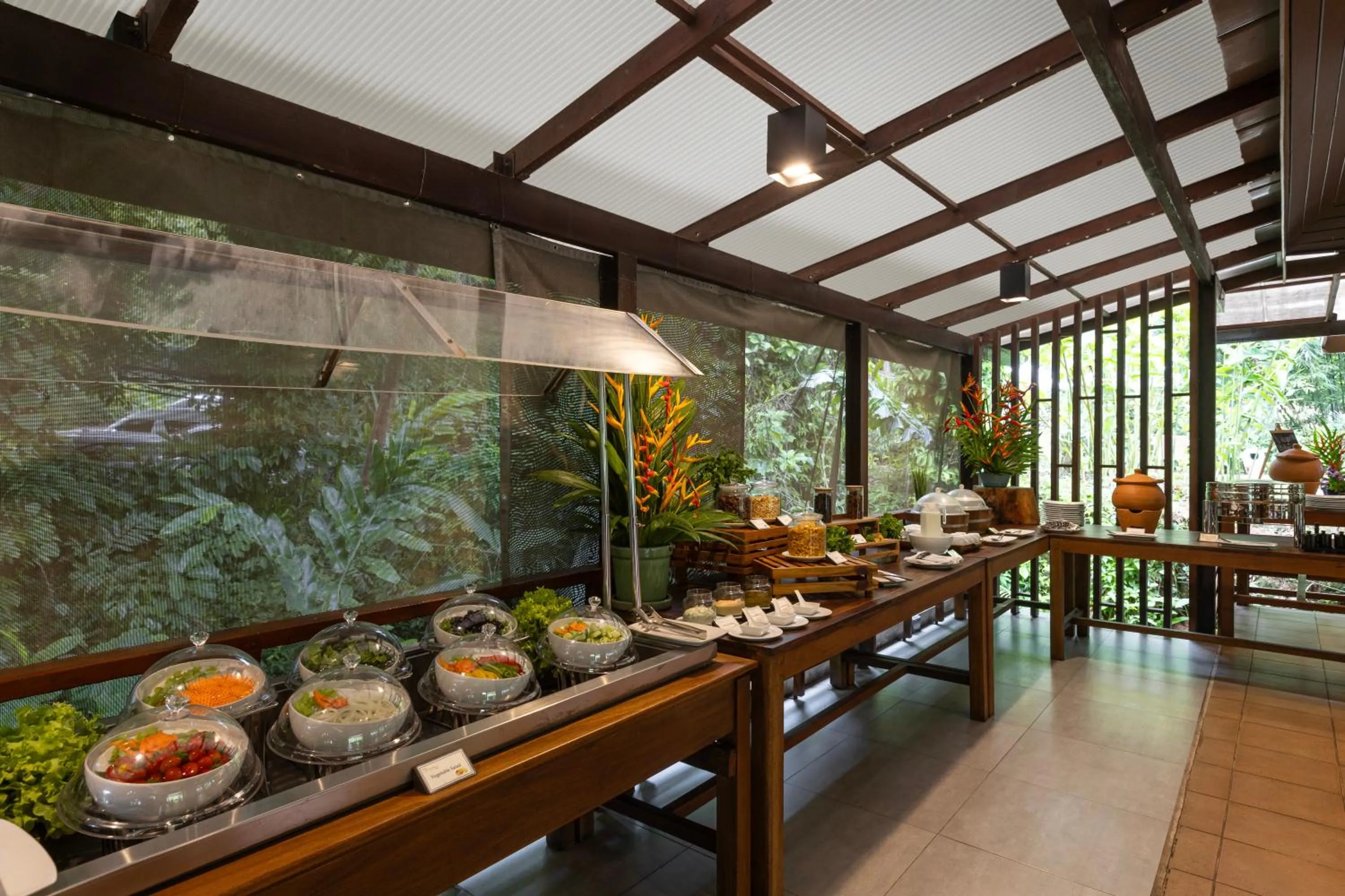 Restaurant/places to eat in Khaolak Wanaburee Resort - SHA Extra Plus