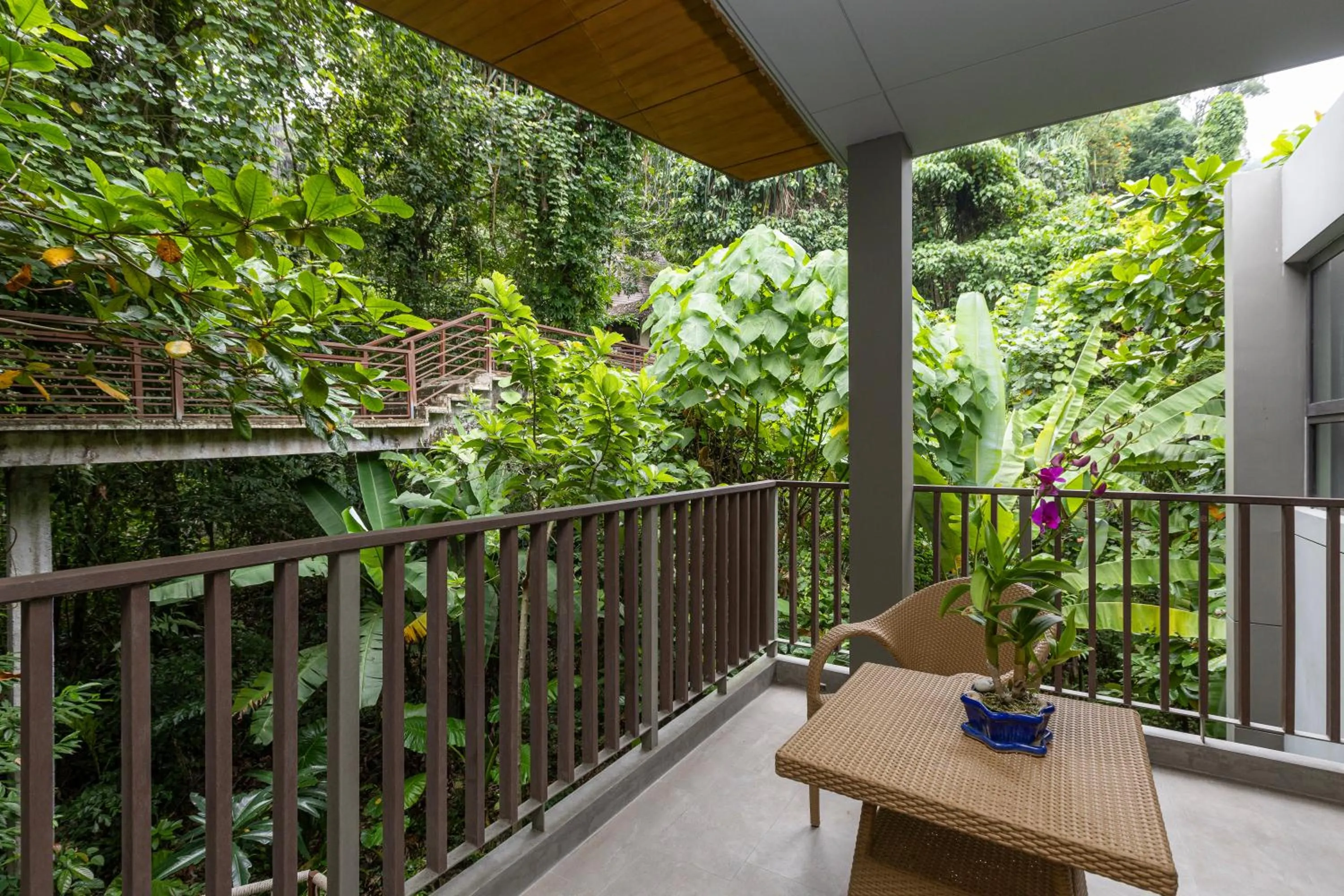 Day in Khaolak Wanaburee Resort - SHA Extra Plus