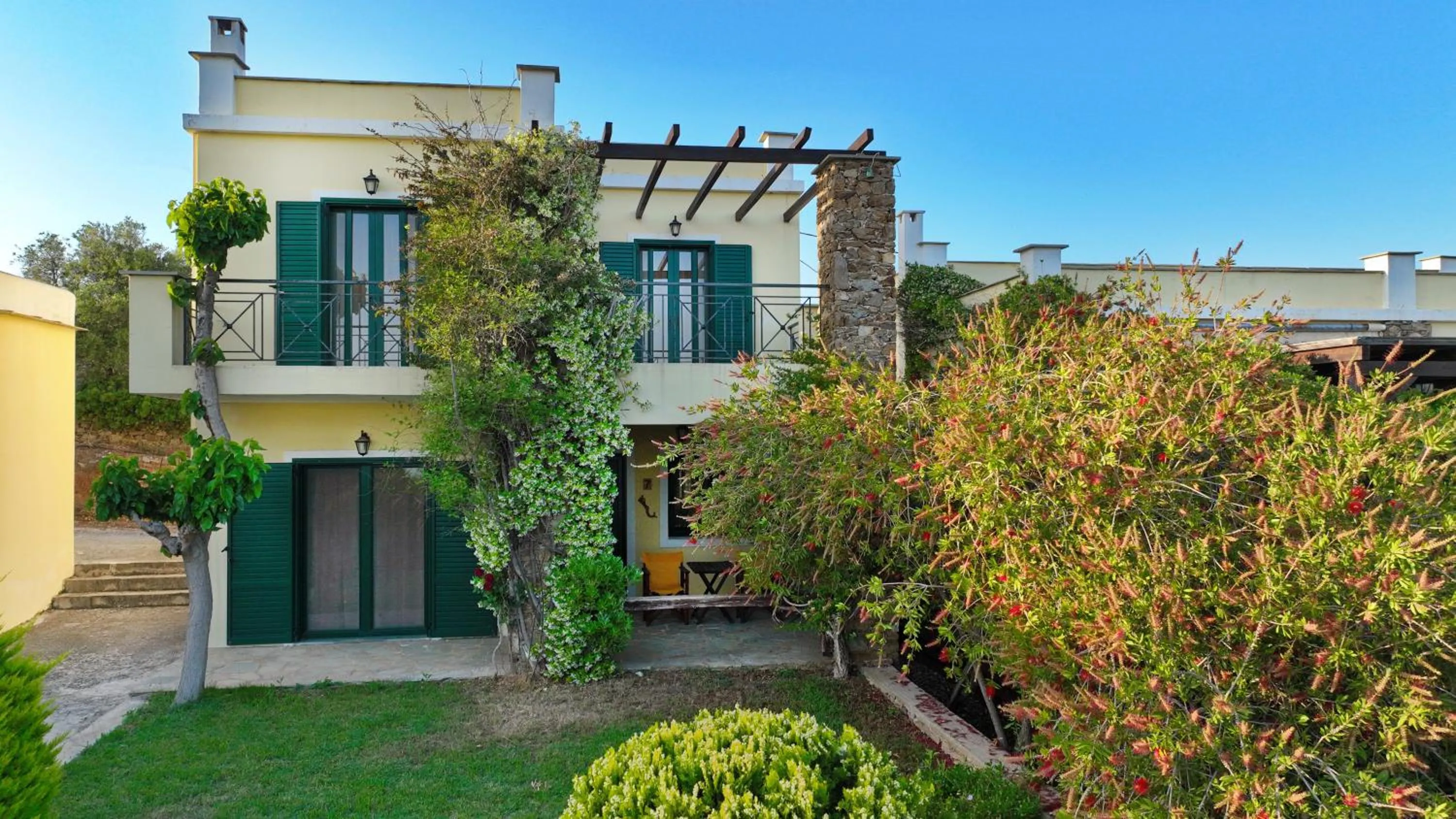 Property building in Ktima Nikola