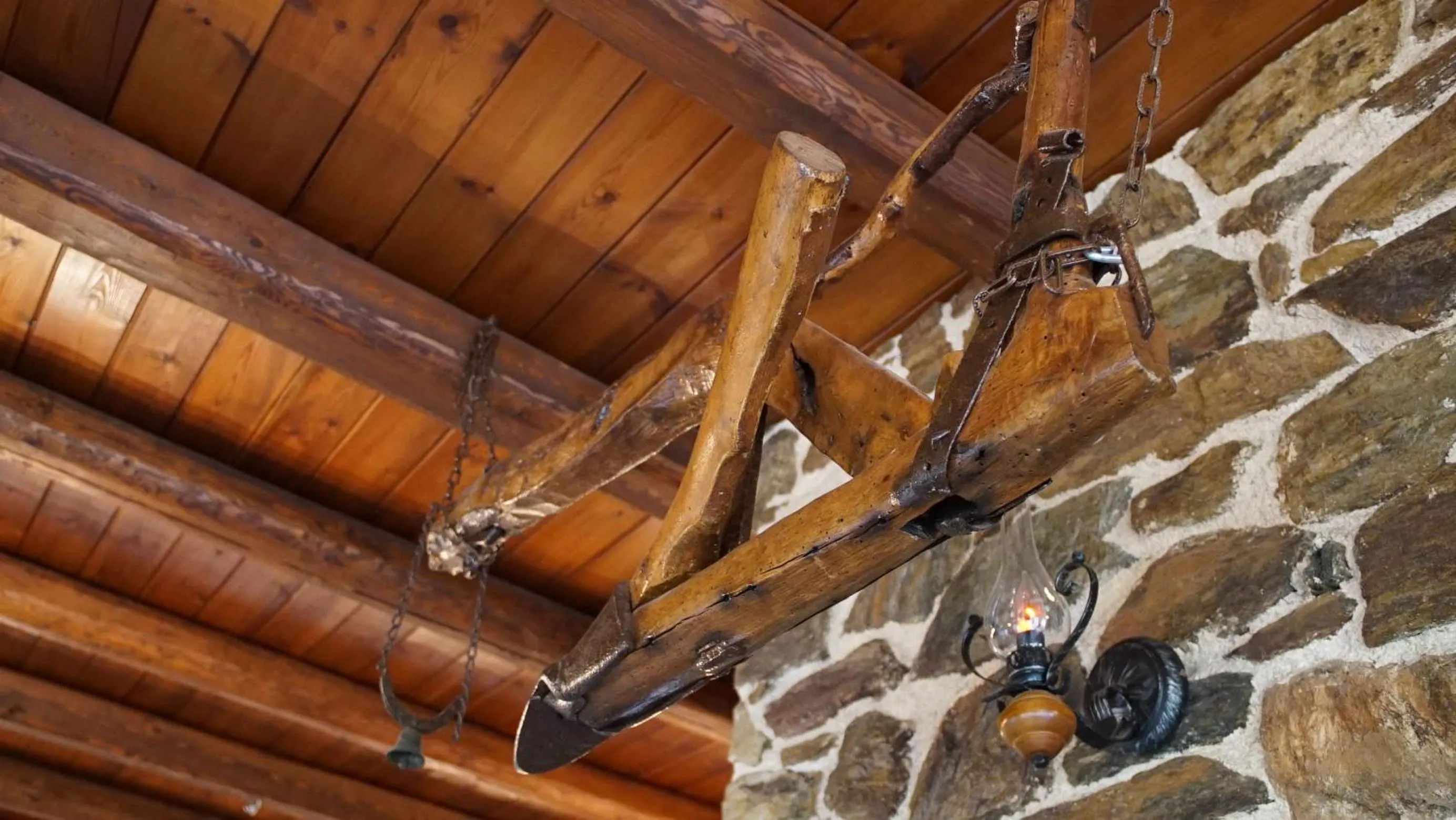 Decorative detail in Ktima Nikola