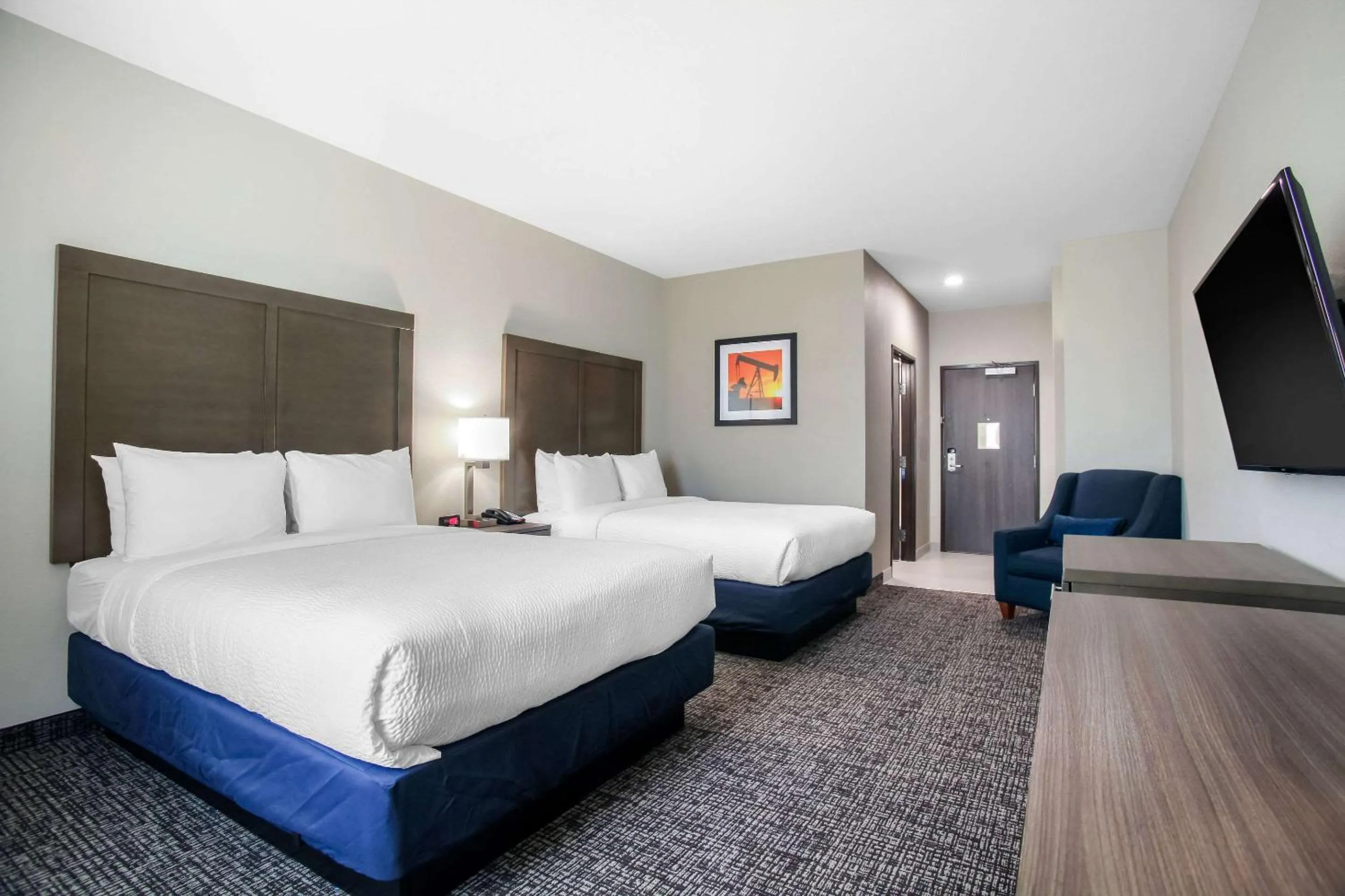 Photo of the whole room, Bed in Holiday Inn Express & Suites Tulsa East - Catoosa by IHG