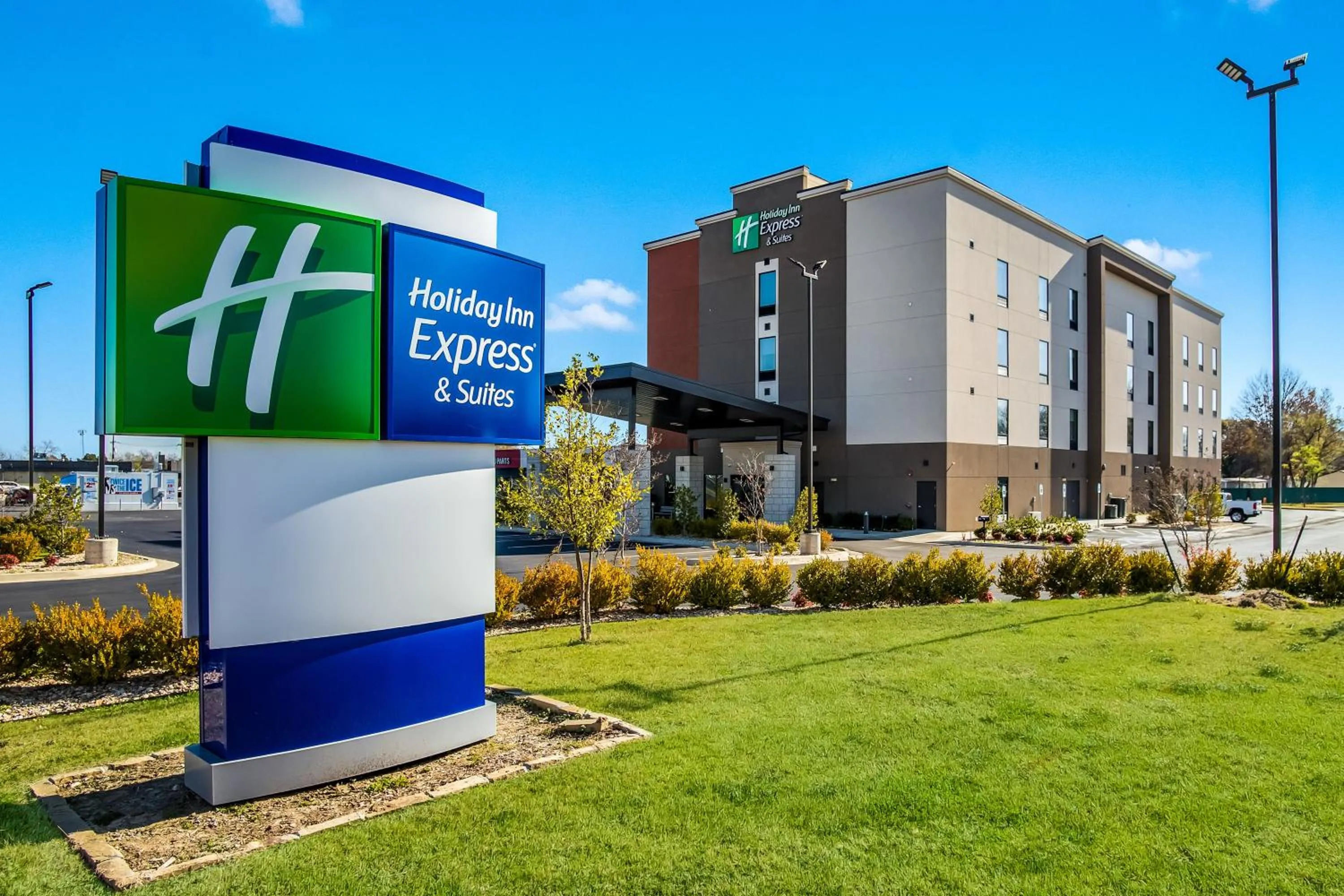 Property building in Holiday Inn Express & Suites Tulsa East - Catoosa by IHG
