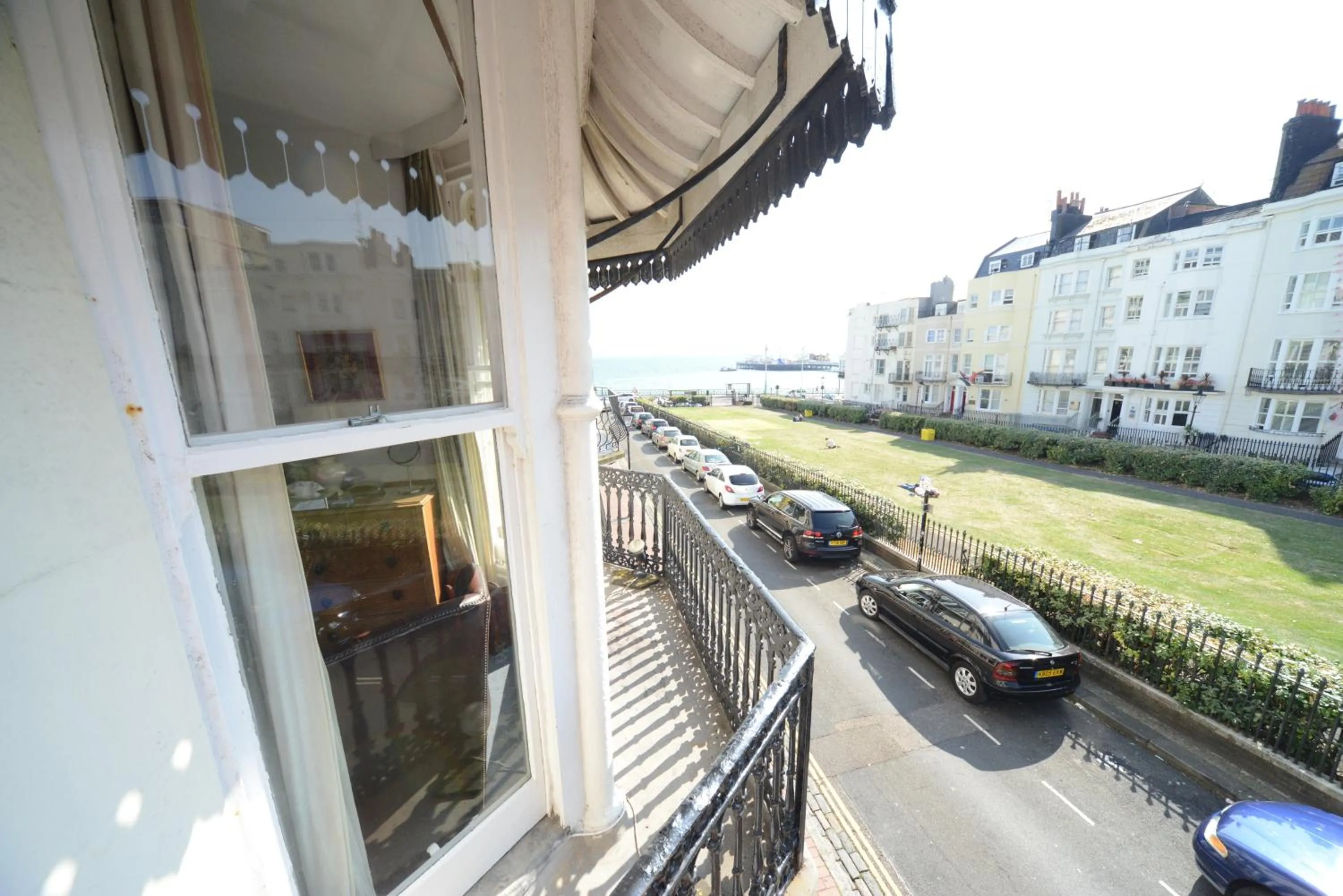 Street view in Marine View