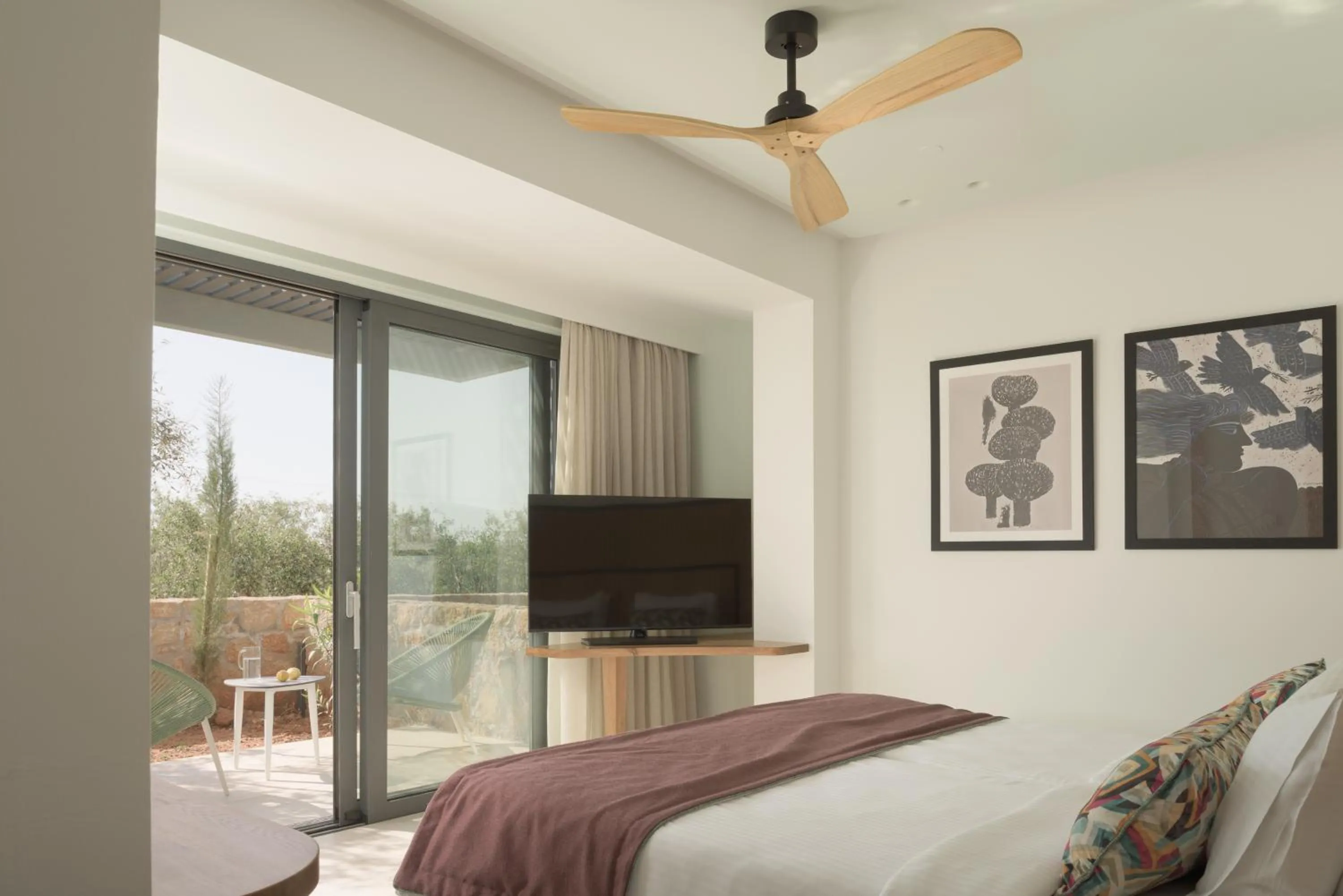 TV and multimedia, Bed in Lyttos Beach