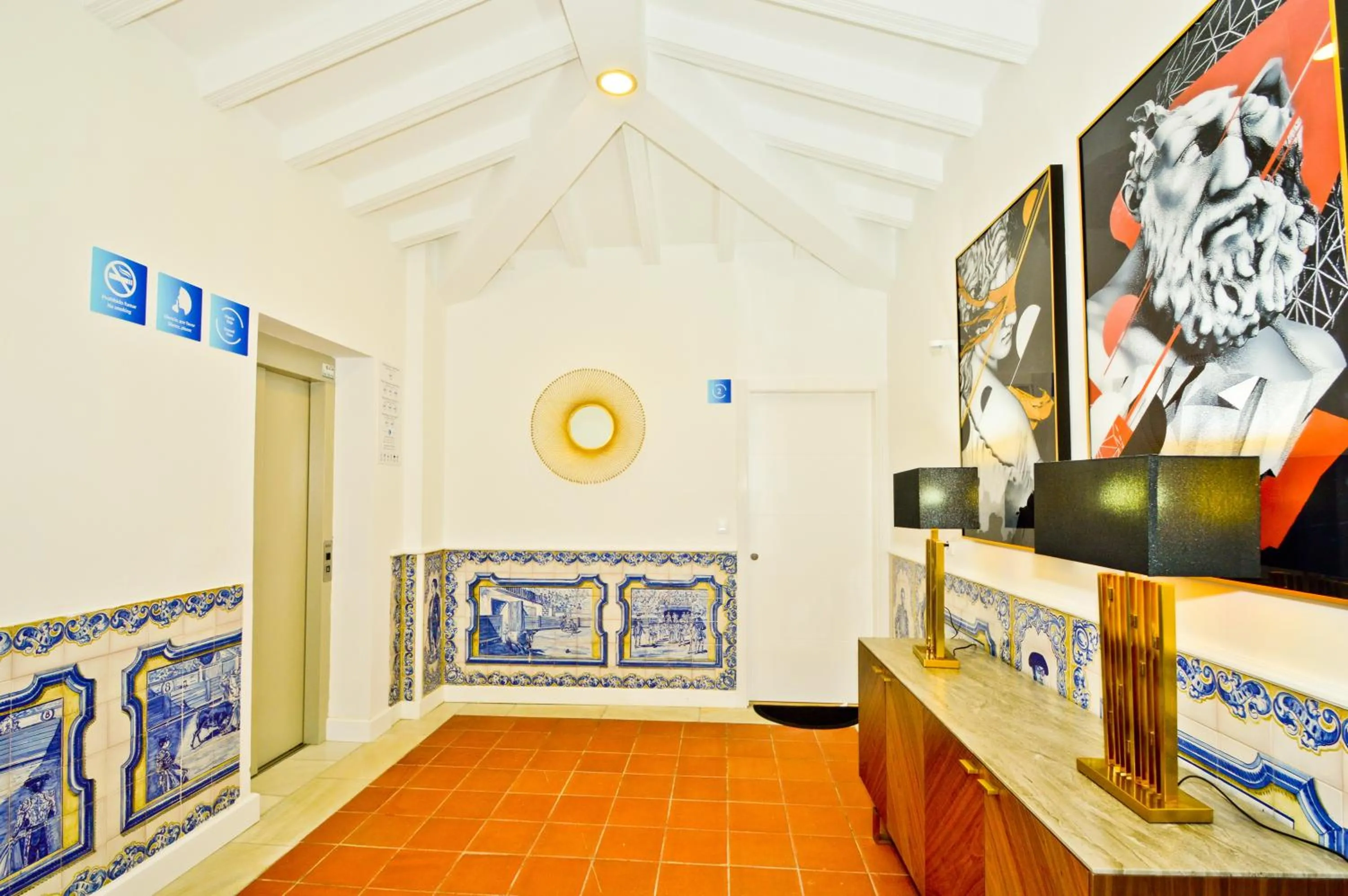 Decorative detail in NineSuites