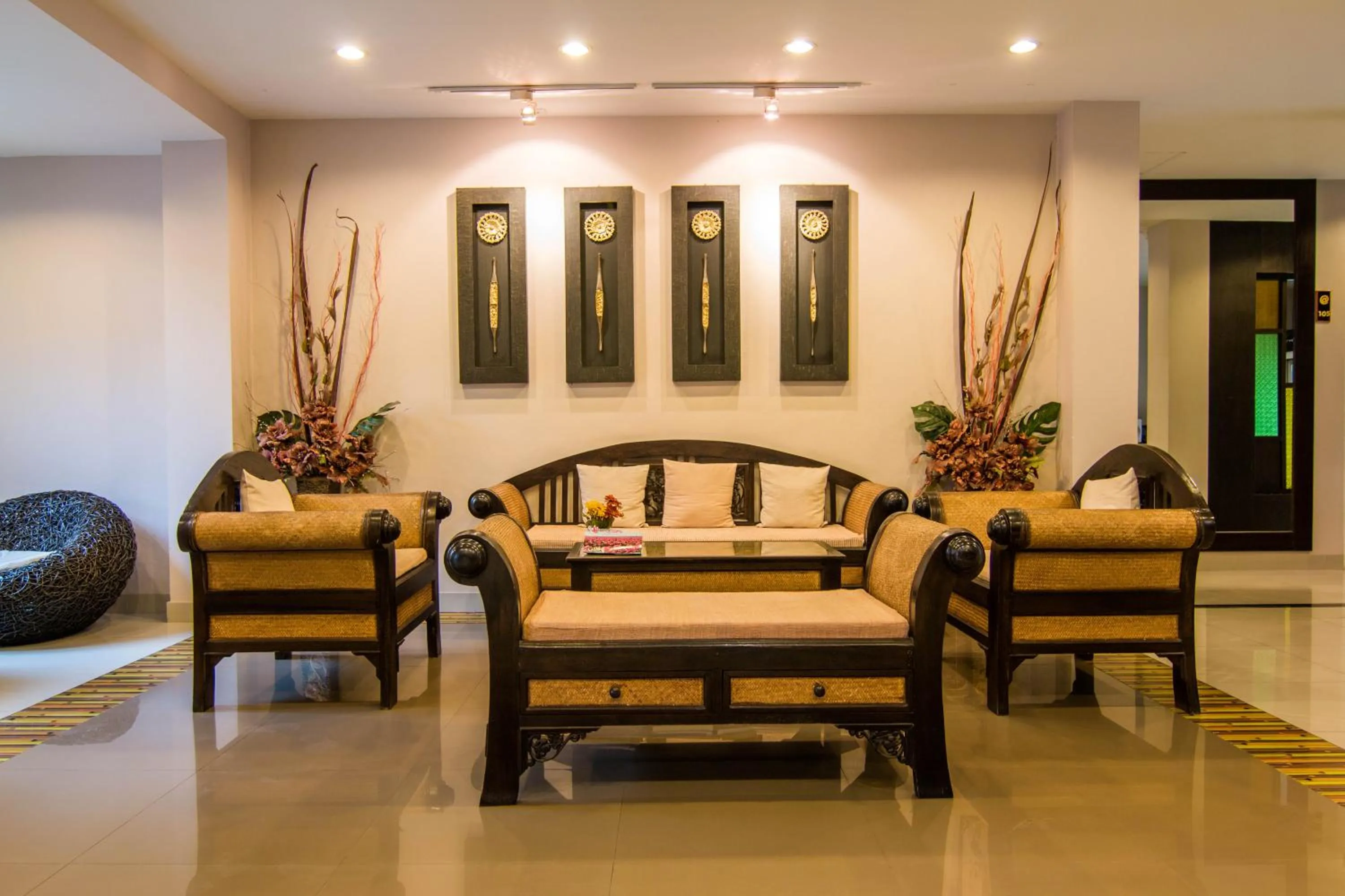 Area and facilities in At Home at Udon