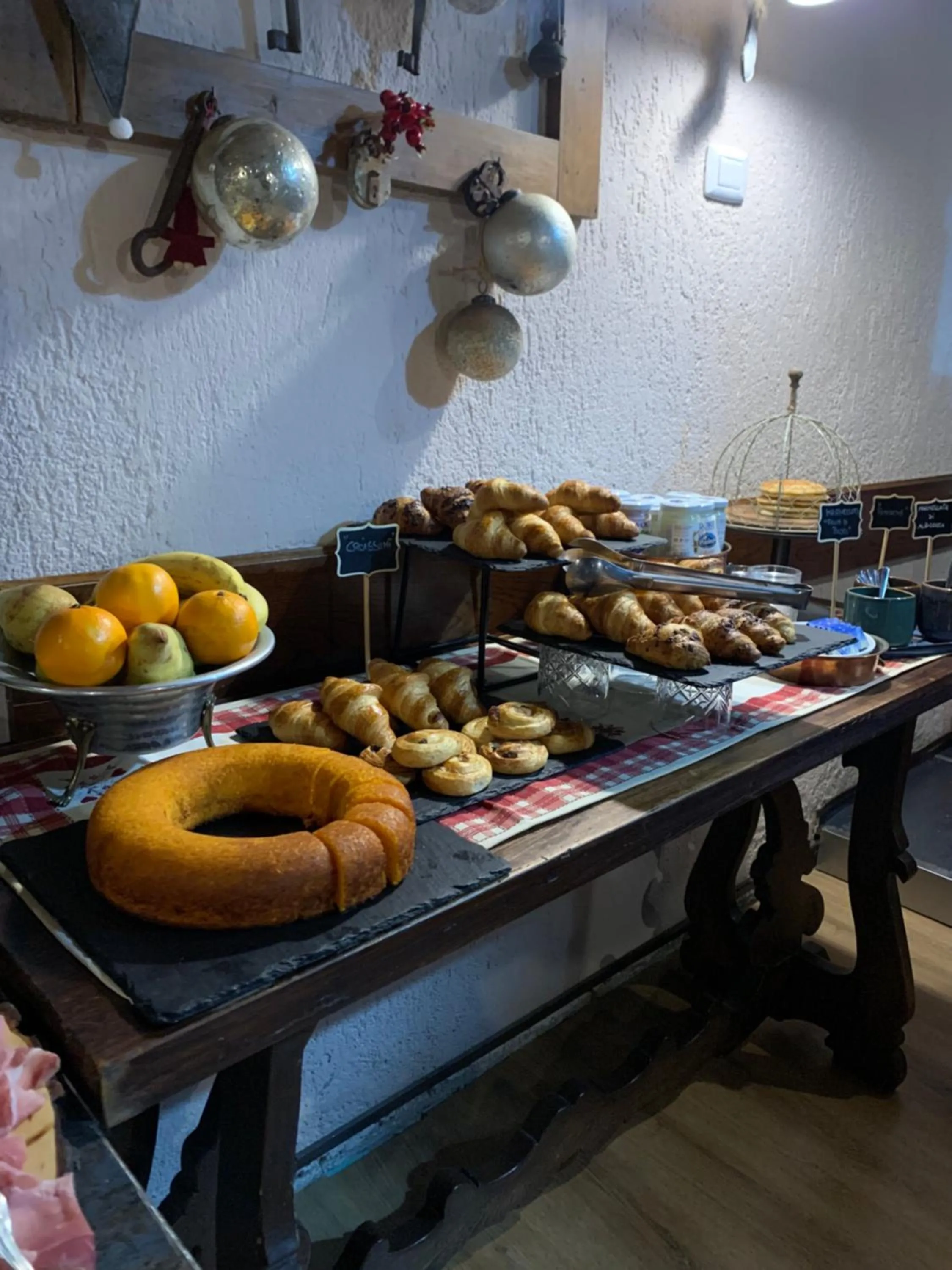 Buffet breakfast in Hotel Coeur Du Village