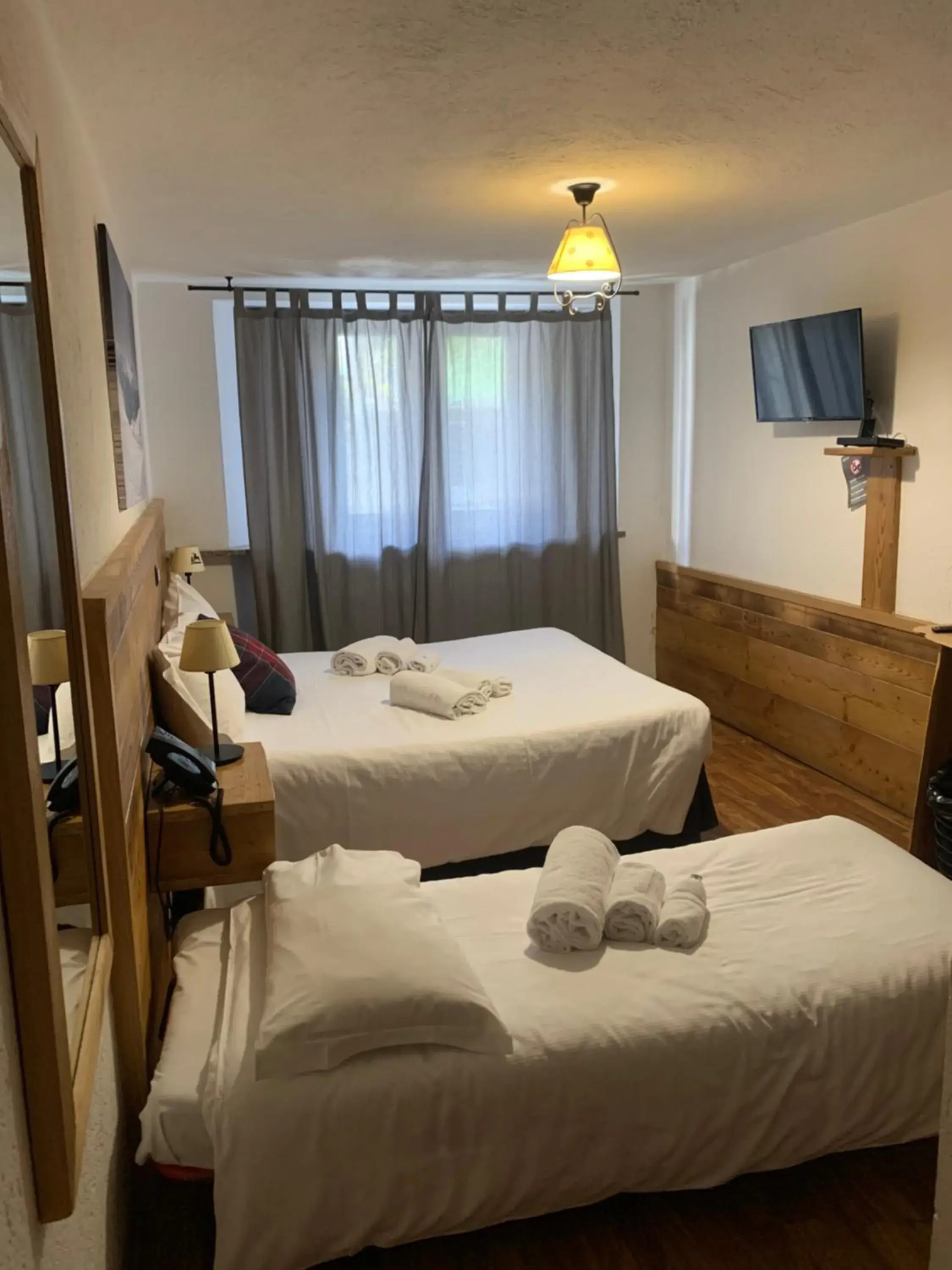 Double or Twin Room in Hotel Coeur Du Village Double or Twin Room in Hotel Coeur Du Village