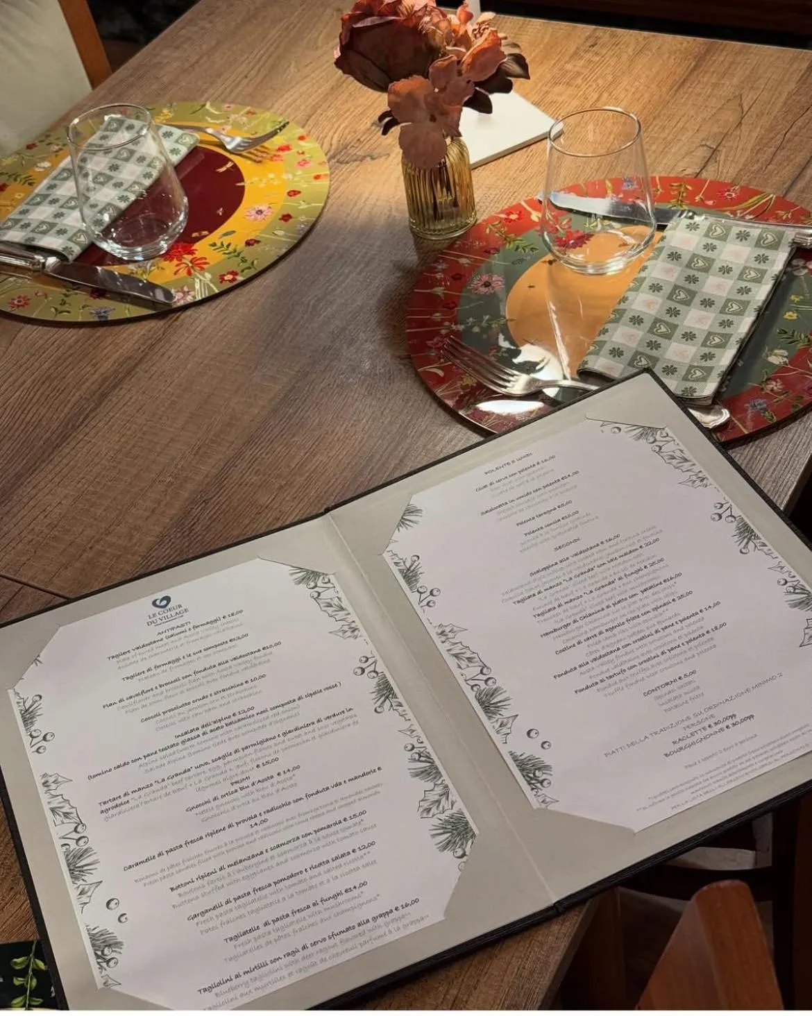 Dining area in Hotel Coeur Du Village