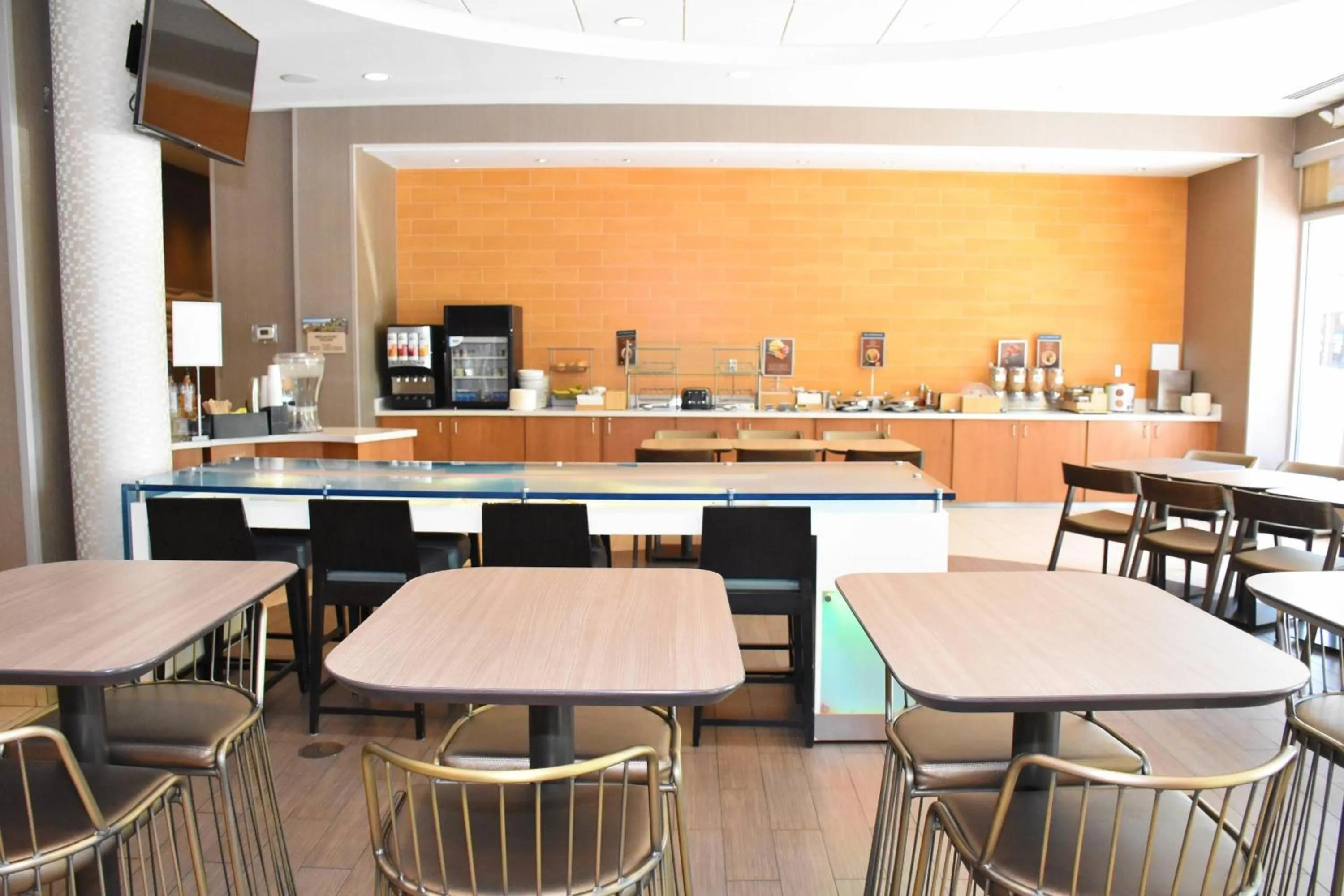 Breakfast in SpringHill Suites by Marriott Grand Junction Downtown/Historic Main Street