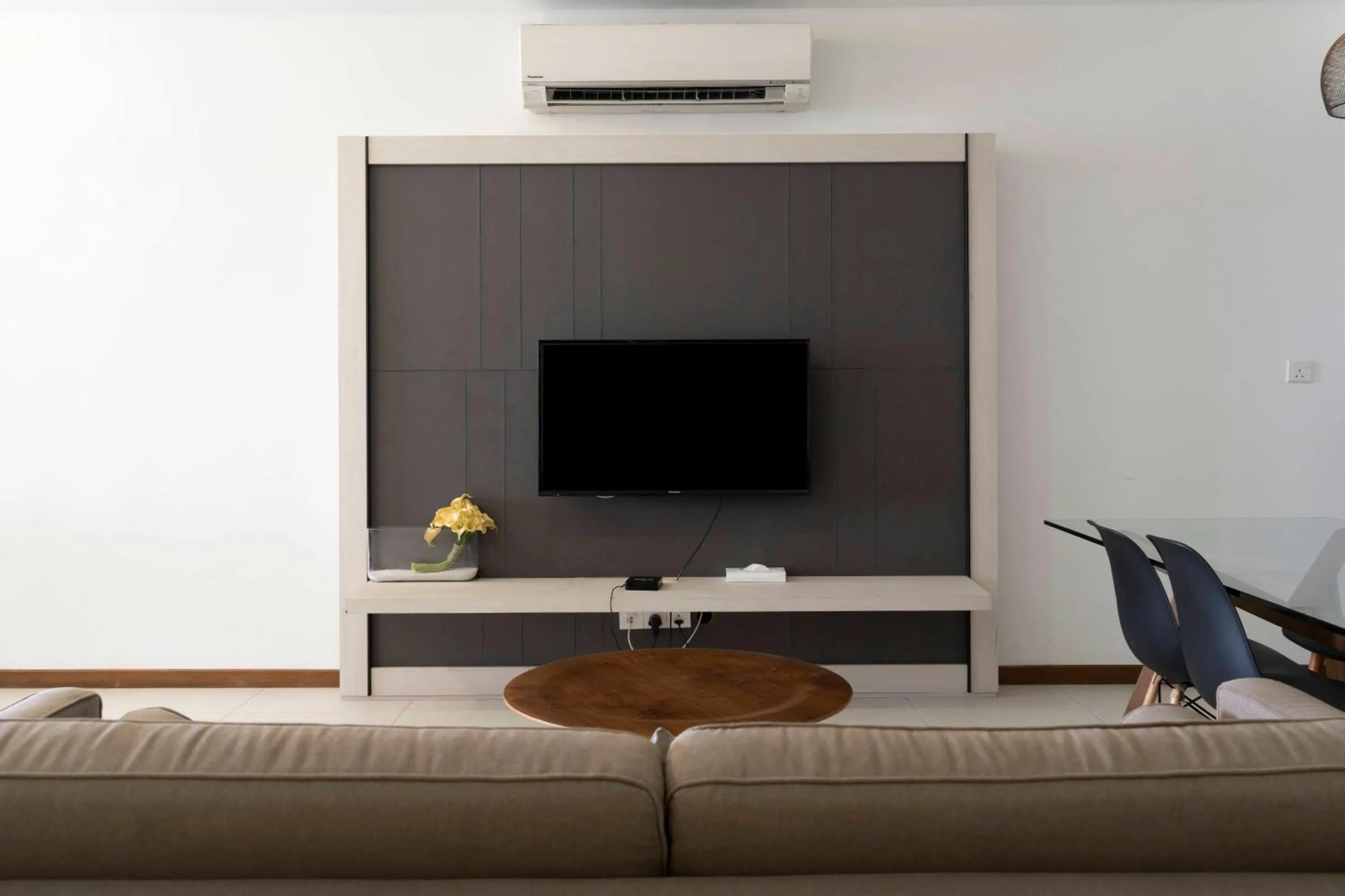 Living room in The Landmark by Katana