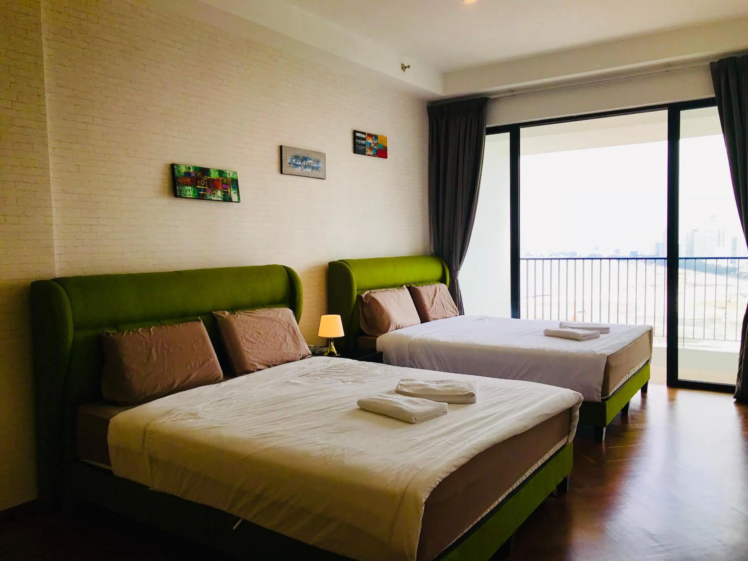 Bed in The Landmark by Katana