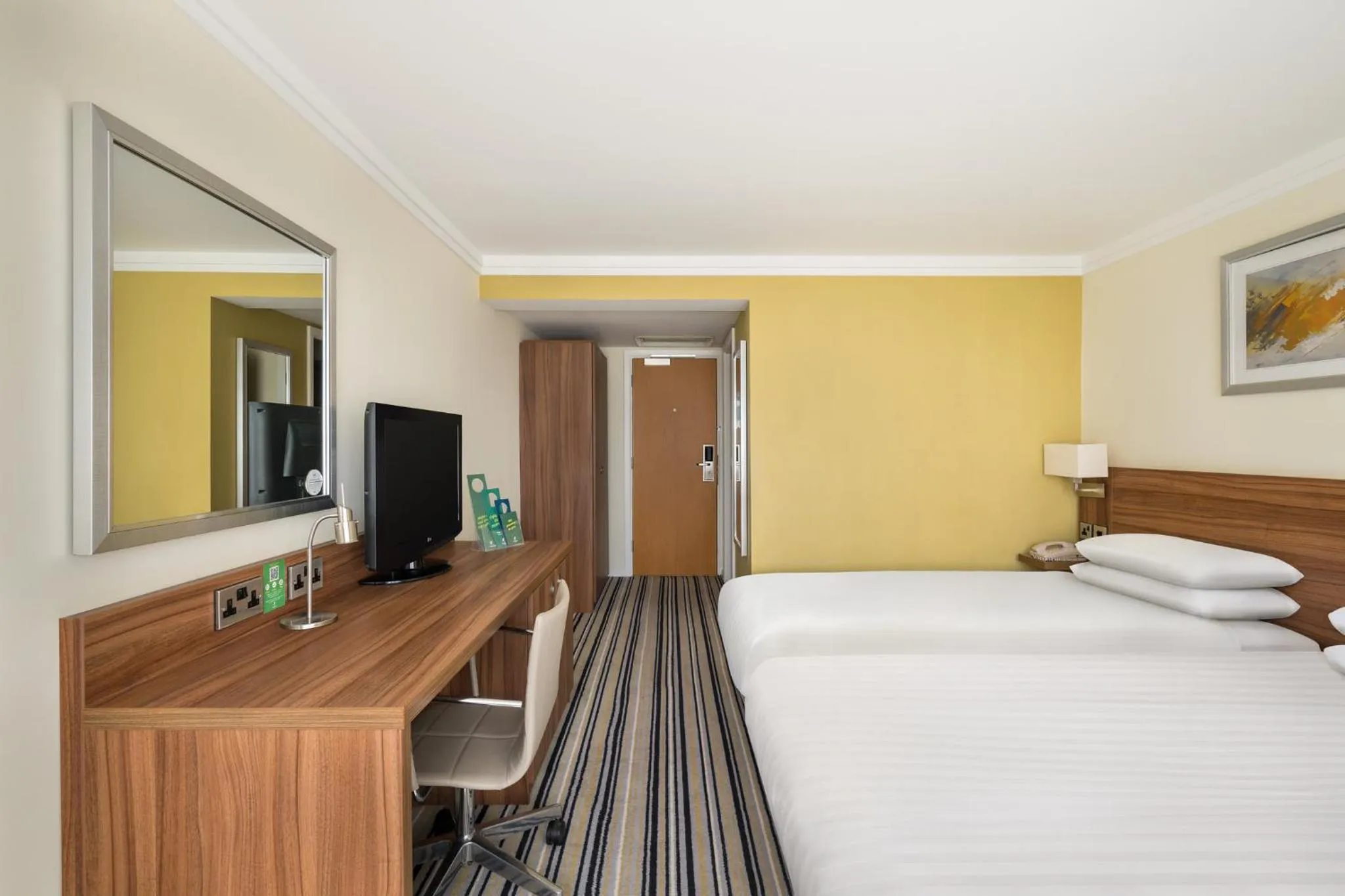 Photo of the whole room, Bed in Holiday Inn Norwich, Ipswich Road by IHG