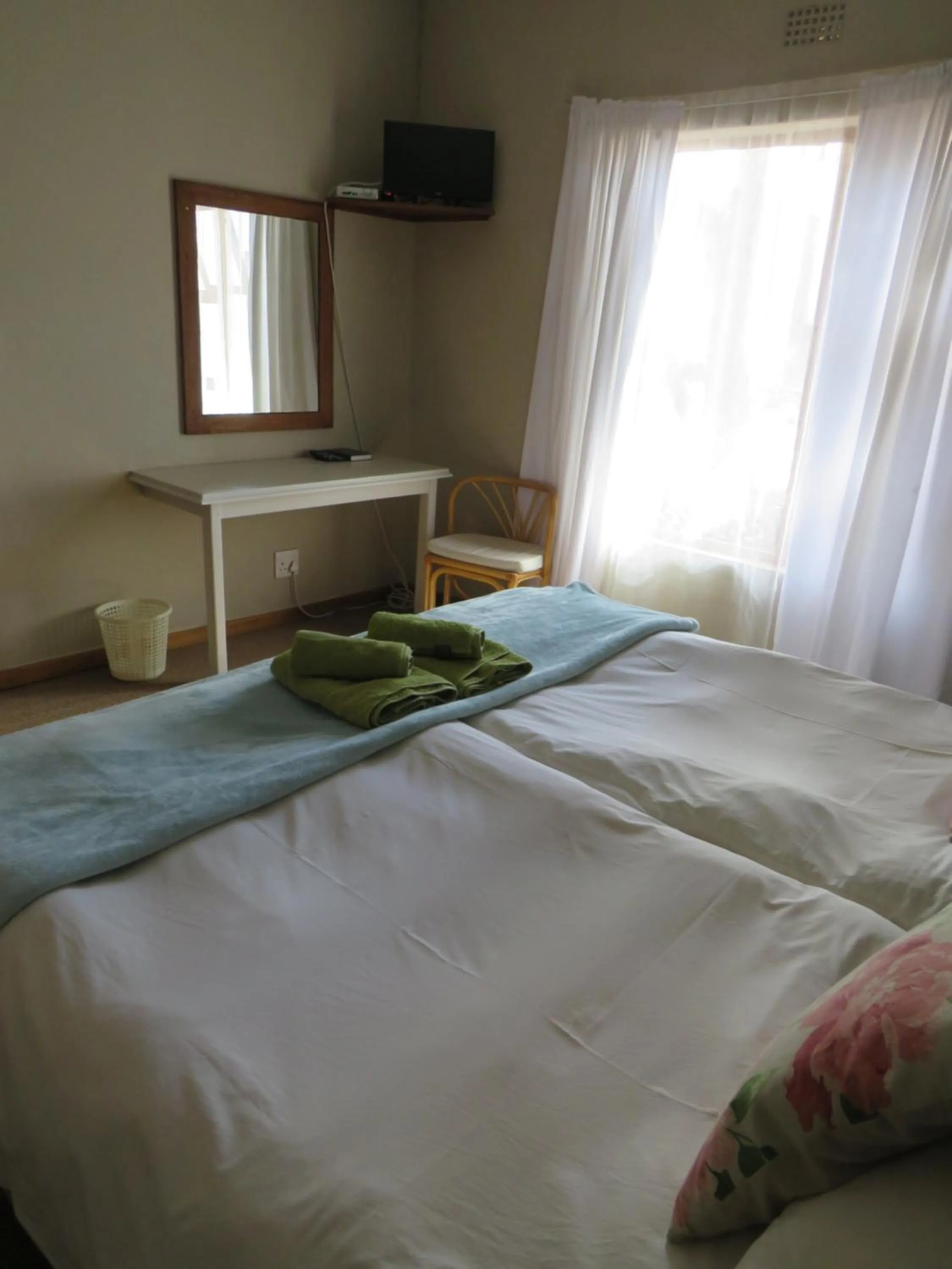 Bed in Haus Victoria Self Catering Cottages