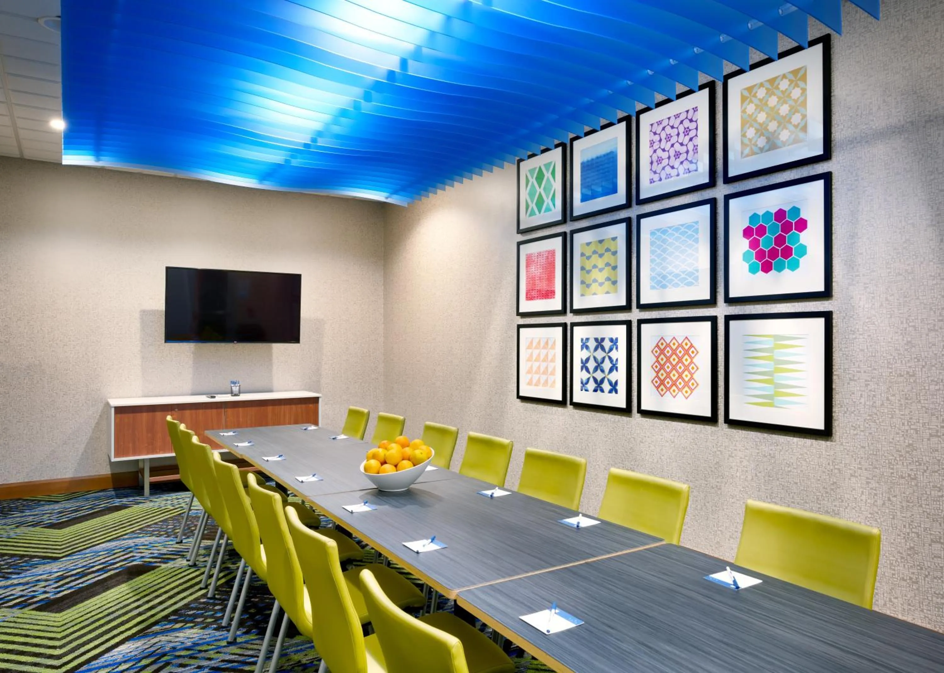 Meeting/conference room in Holiday Inn Express & Suites - Gainesville I-75 by IHG