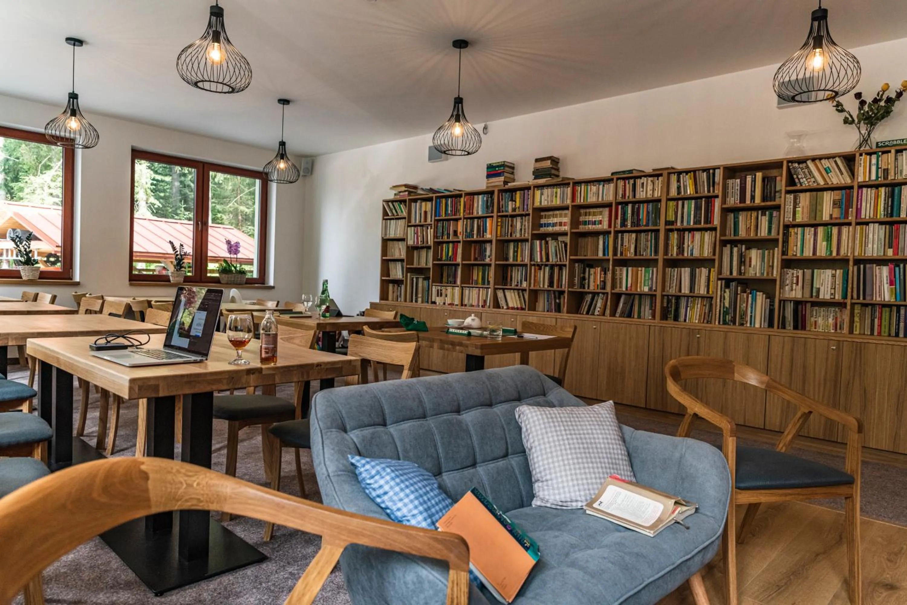 Communal lounge/ TV room in Hotel Jasná