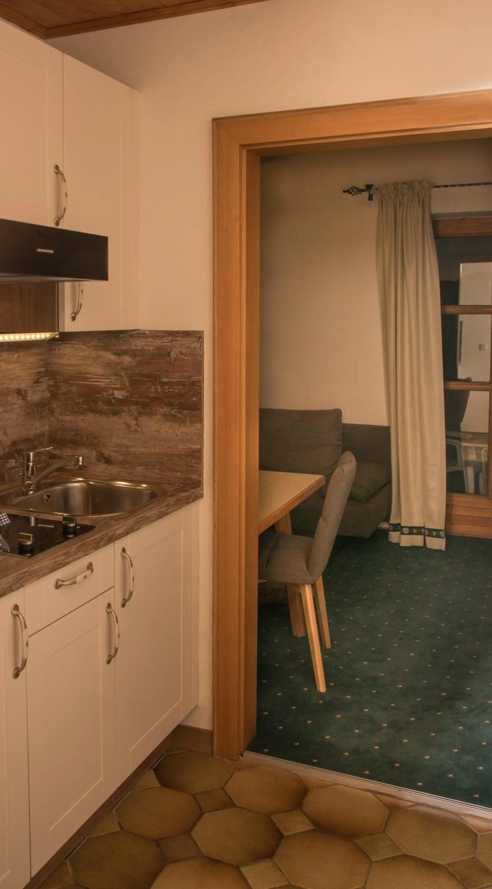 Coffee/tea facilities in Landhaus Alpenjuwel