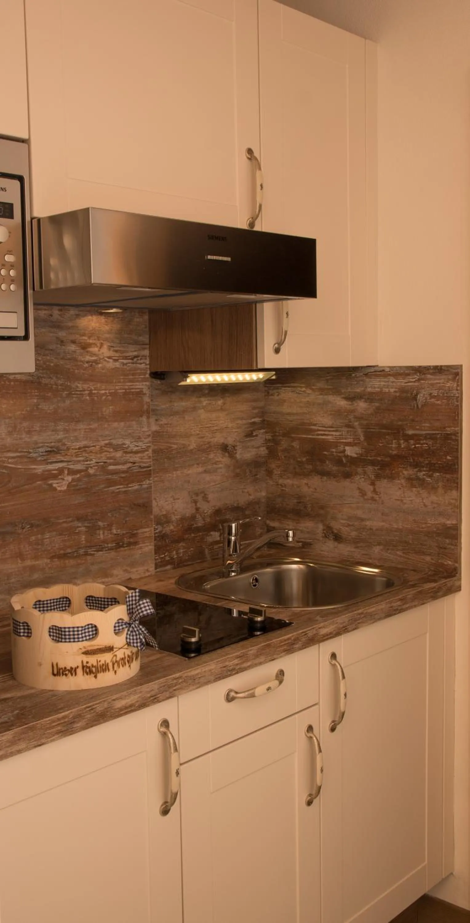 Kitchen or kitchenette in Landhaus Alpenjuwel