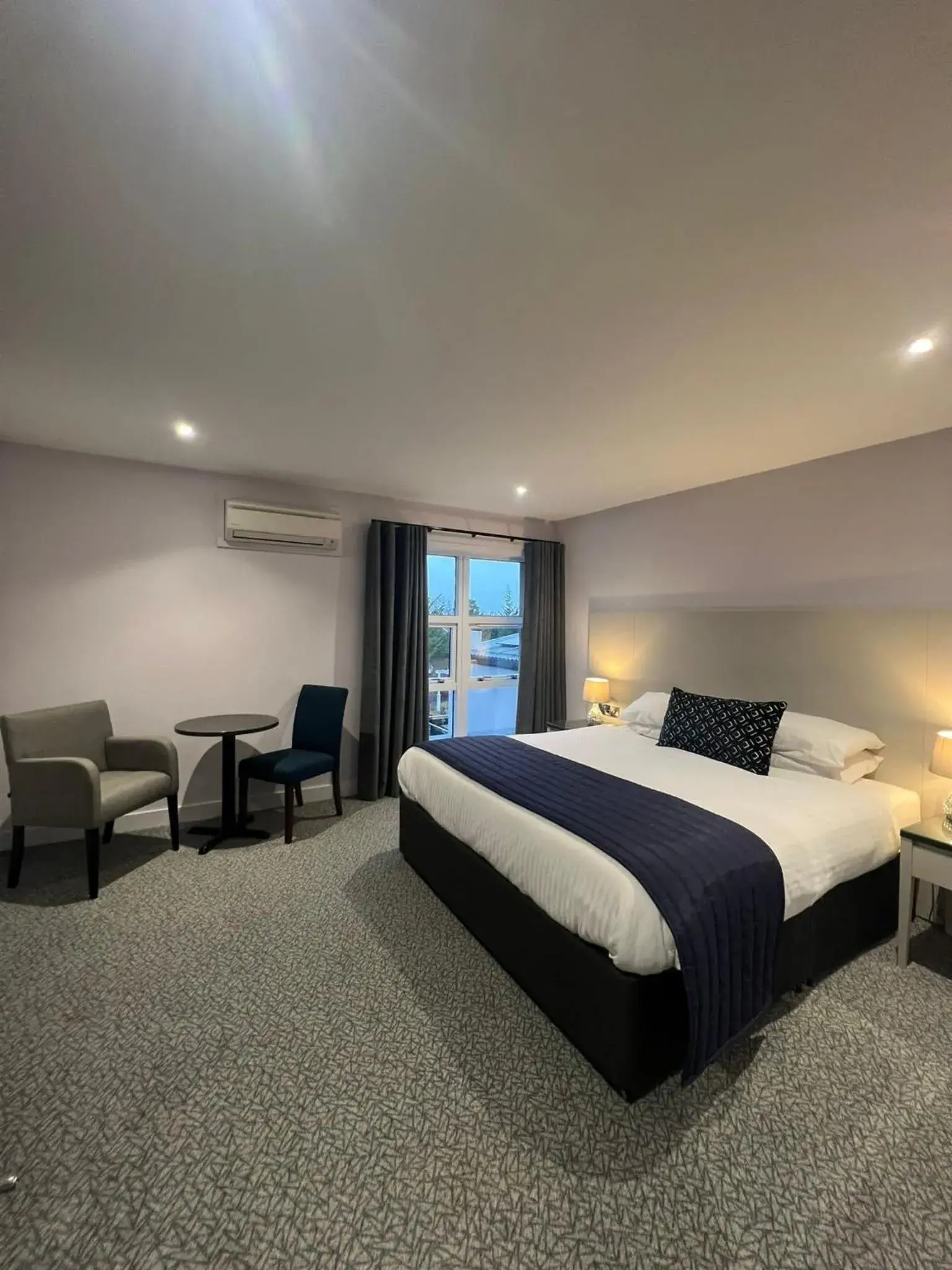 Deluxe Room in Dean Park Hotel Deluxe Room in Dean Park Hotel