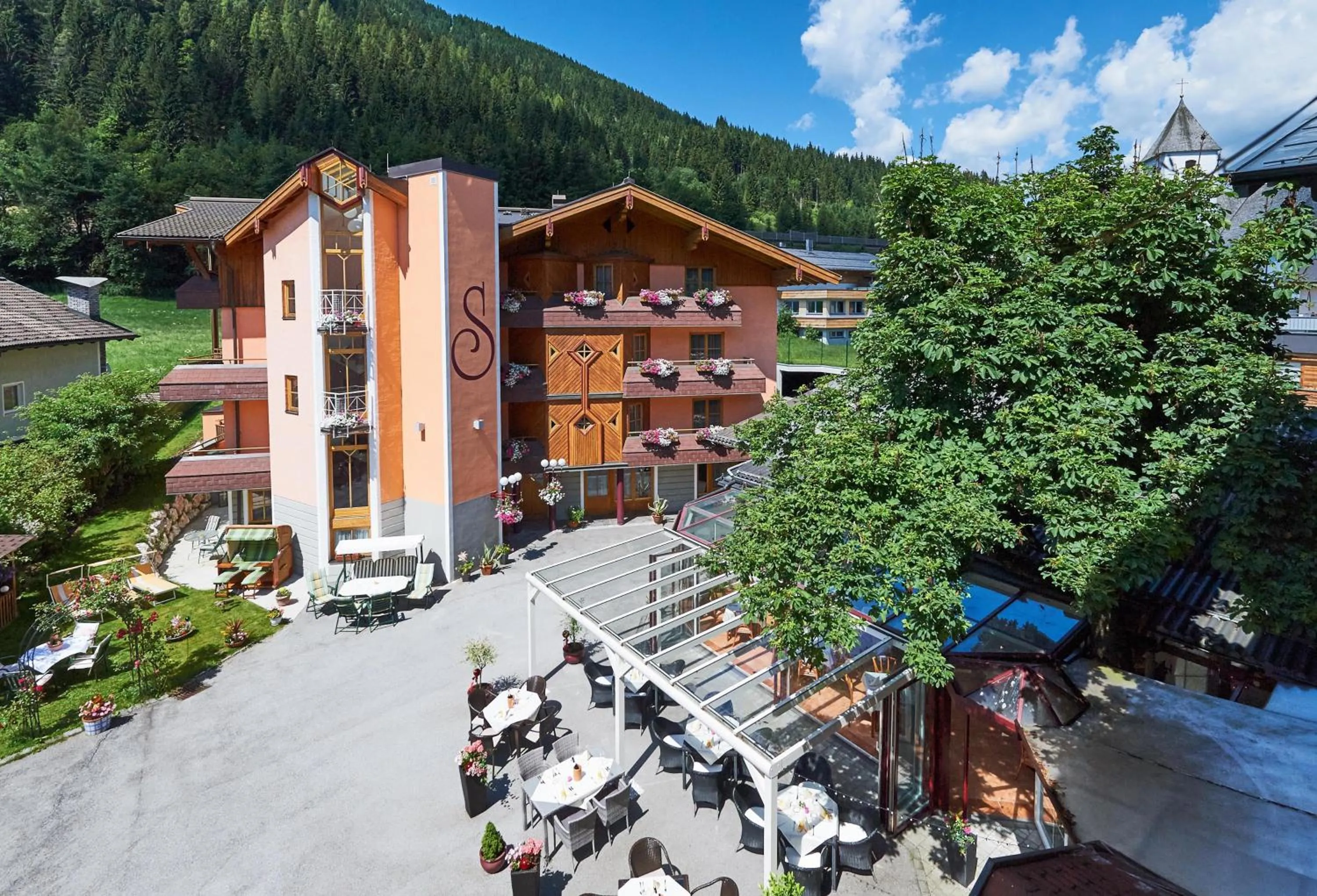 Hotel-Restaurant Schwaiger***