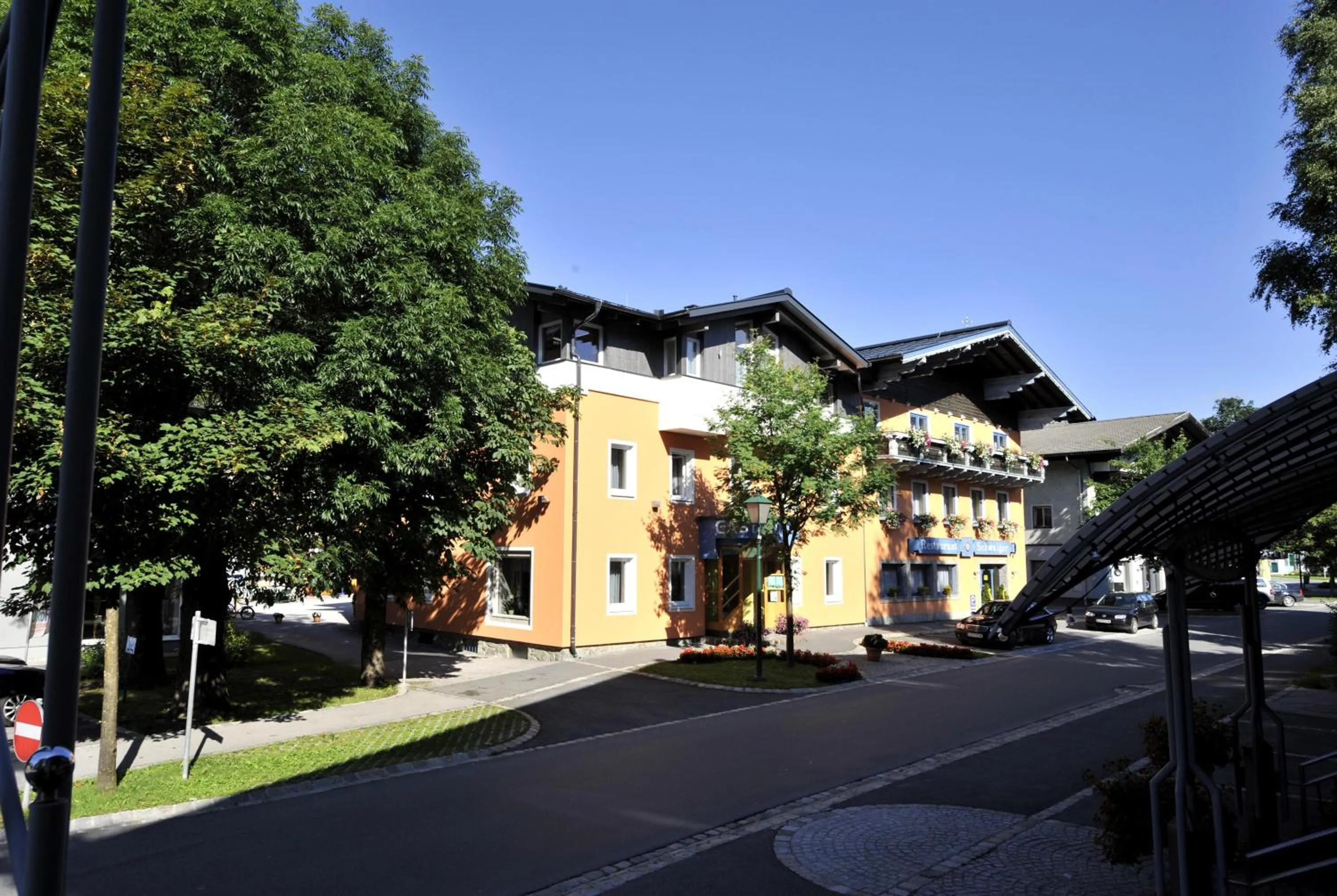 Hotel-Restaurant Schwaiger***