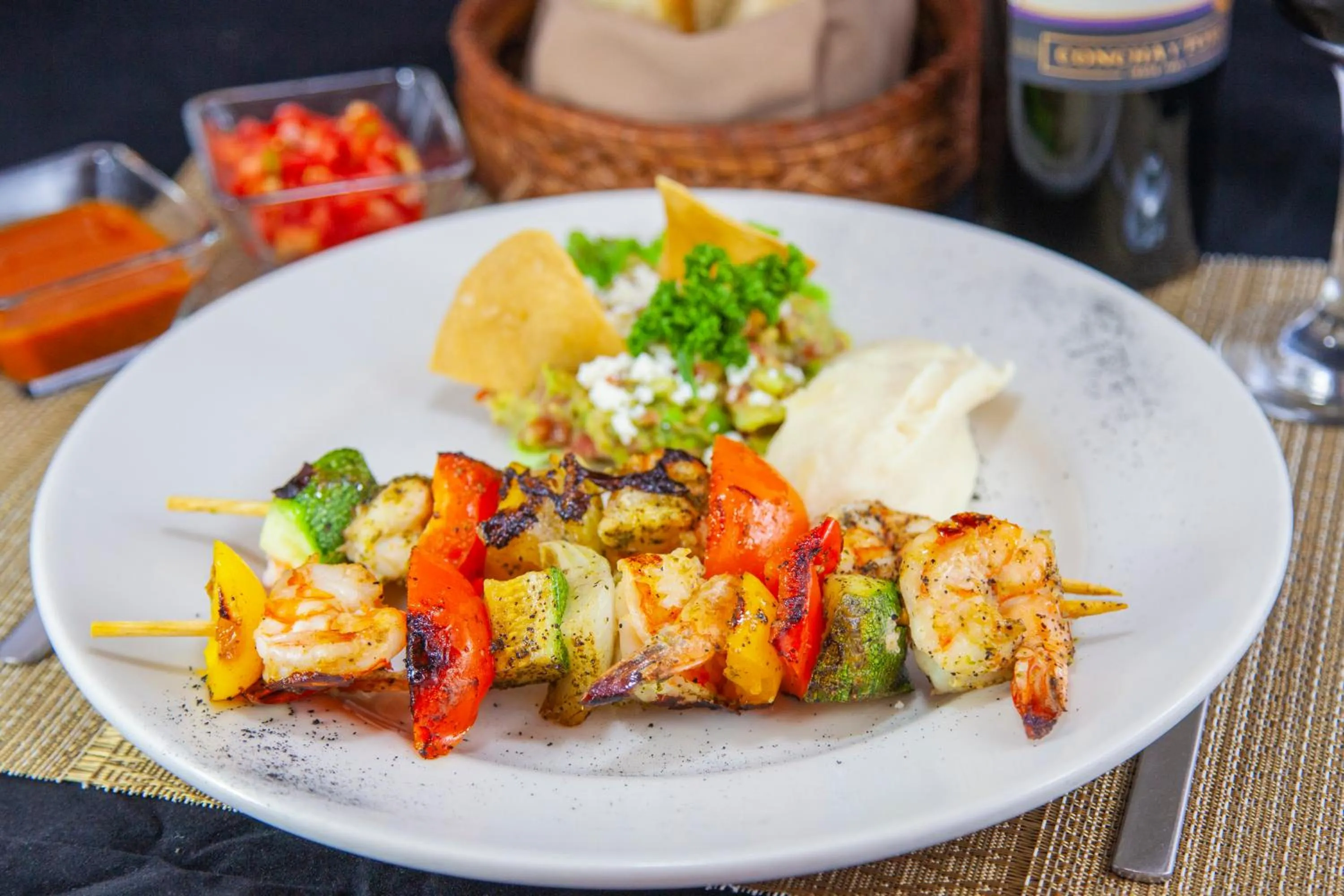 Restaurant/places to eat in Princess Mayev