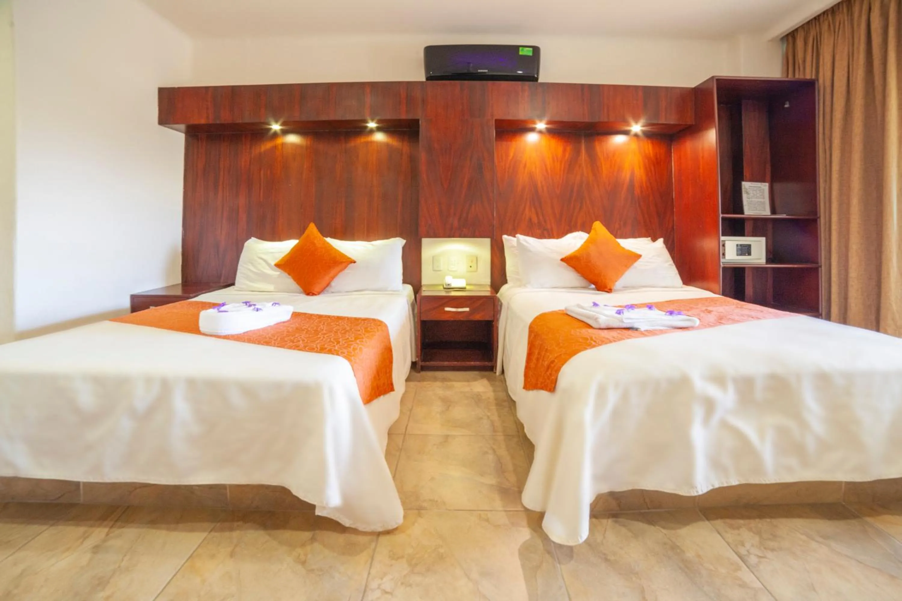 Bedroom, Bed in Princess Mayev