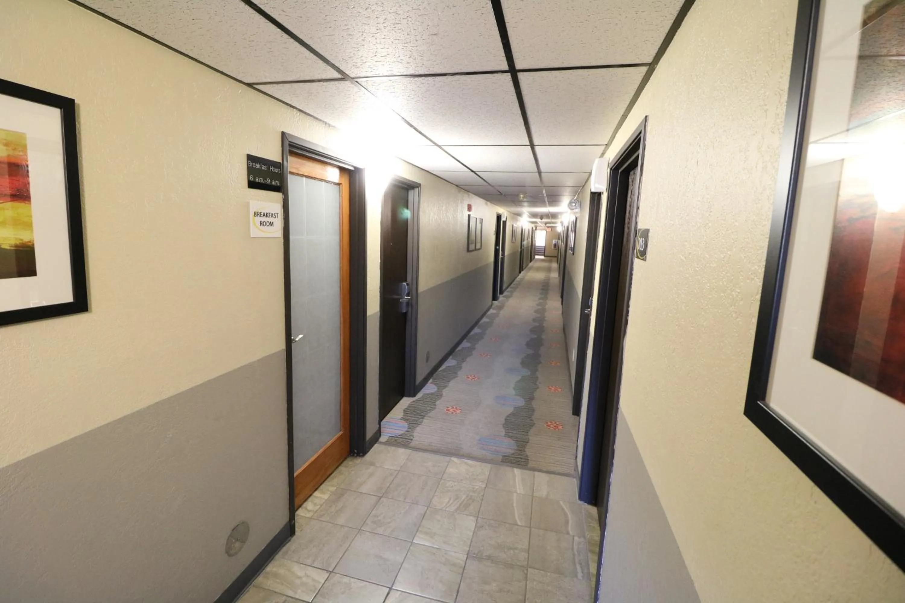 Area and facilities in Super 8 by Wyndham Dubuque