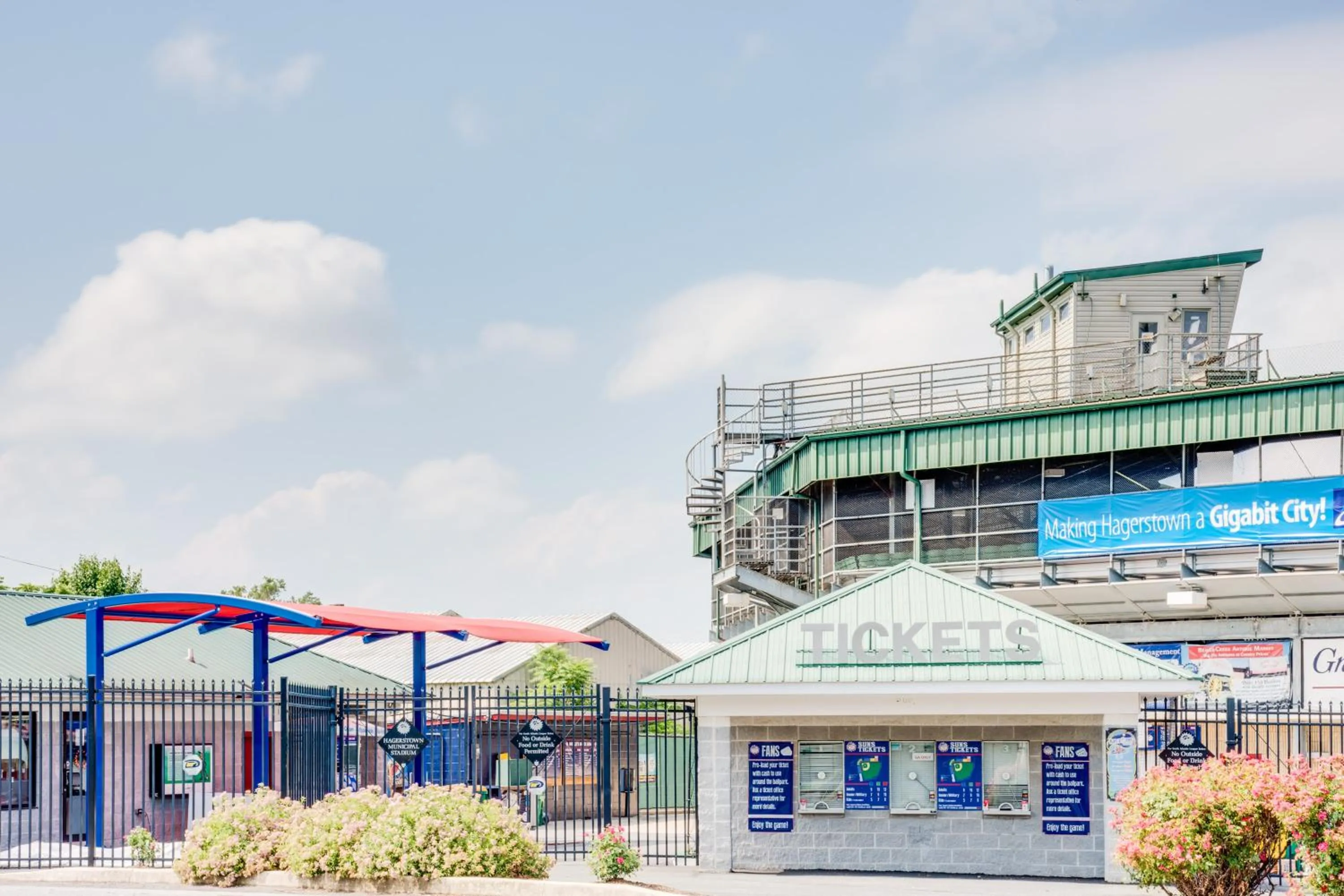 Entertainment in Super 8 by Wyndham Hagerstown I-70