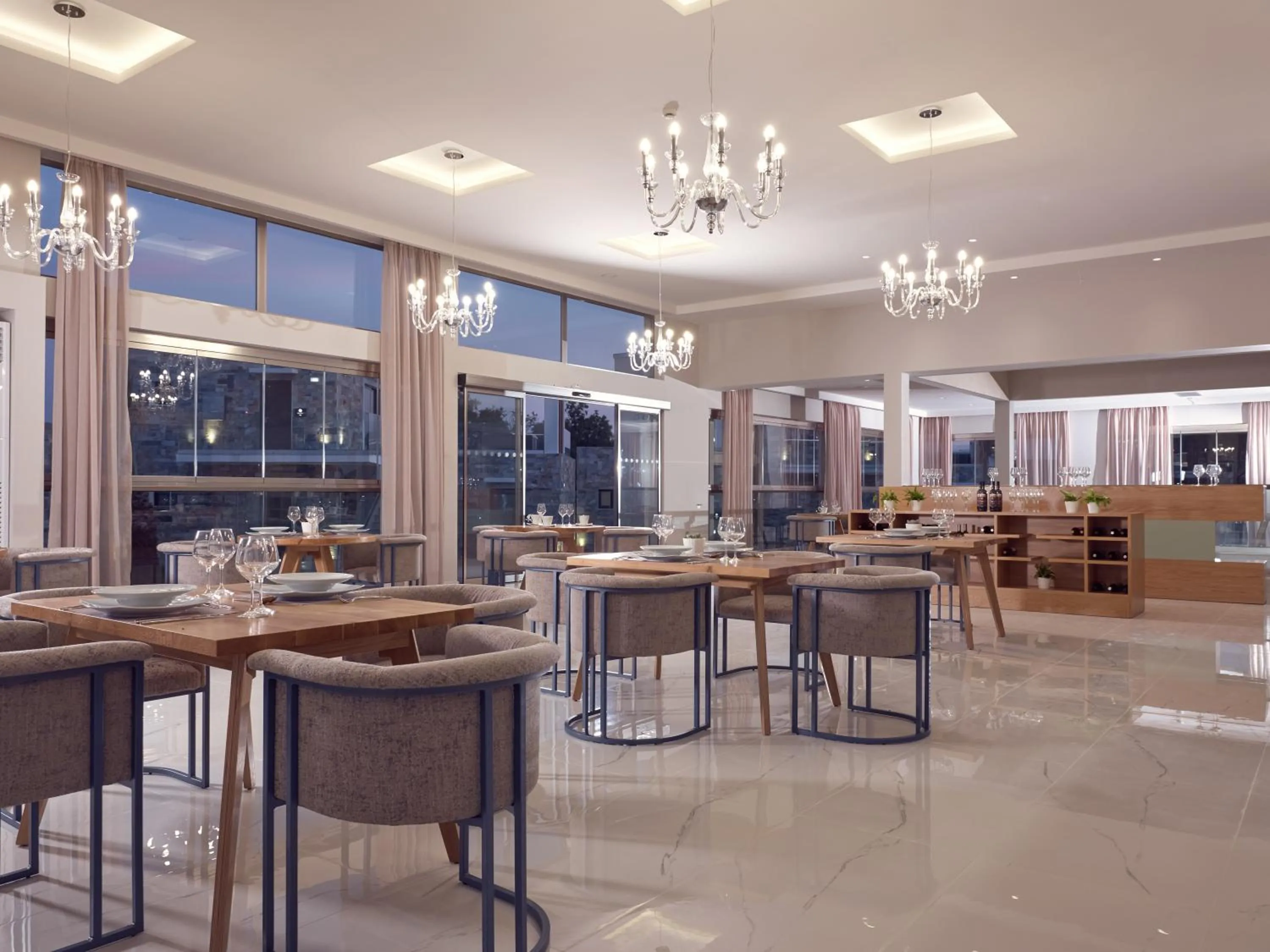 Restaurant/places to eat in Golden Sun Resort - Adults Only