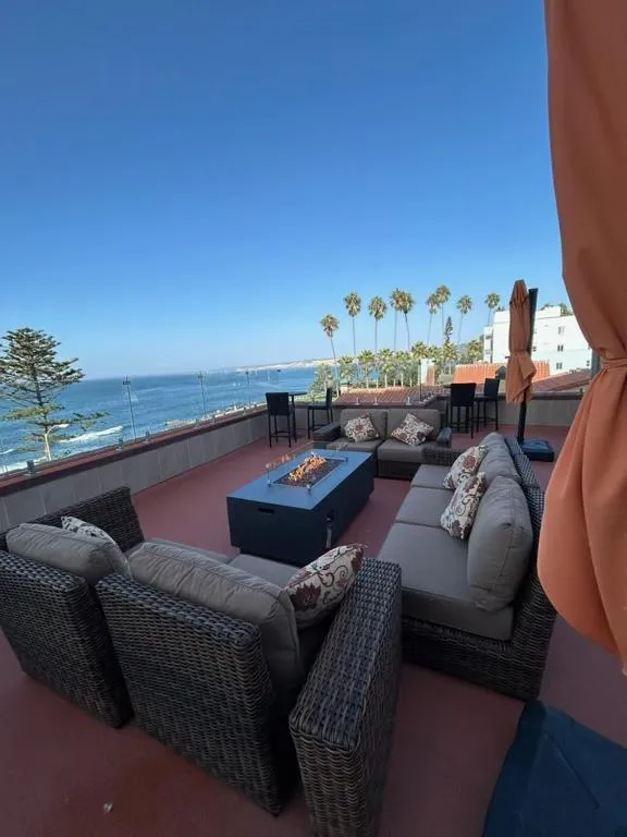 Property building in Pantai Inn