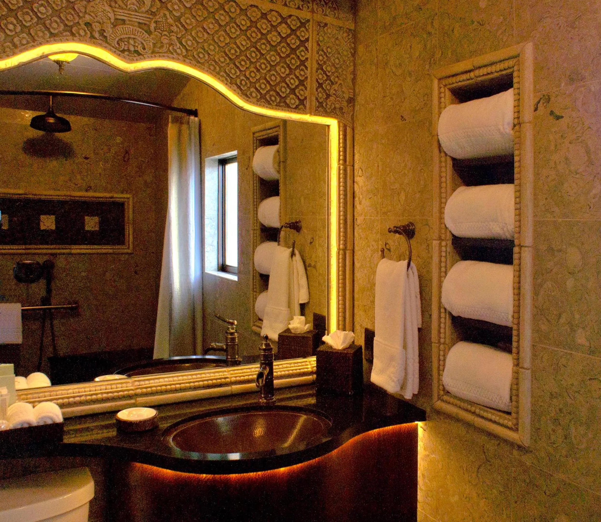 Bathroom in Pantai Inn