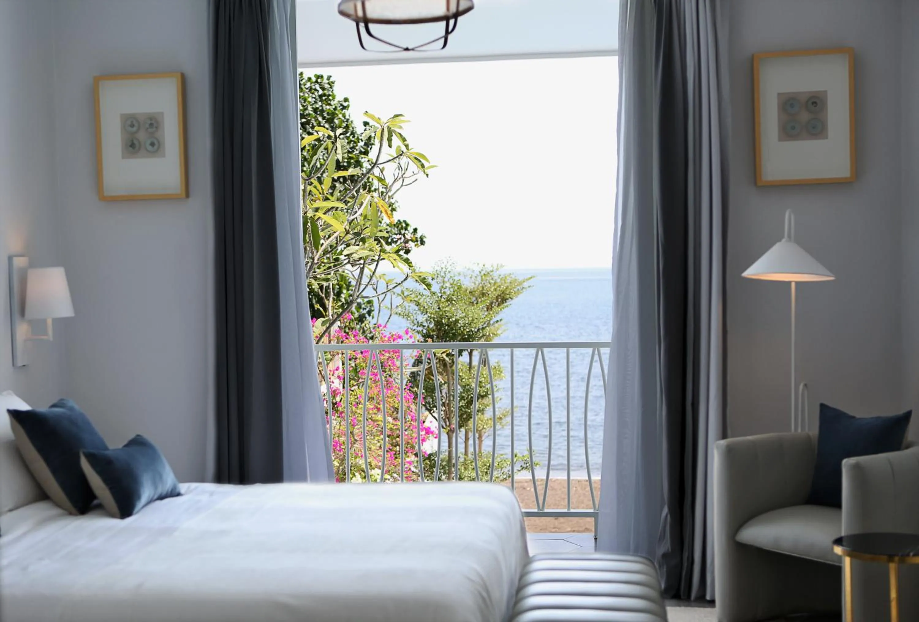 Bed in Lusa Beach Studios Under New Management And Newly Renovated