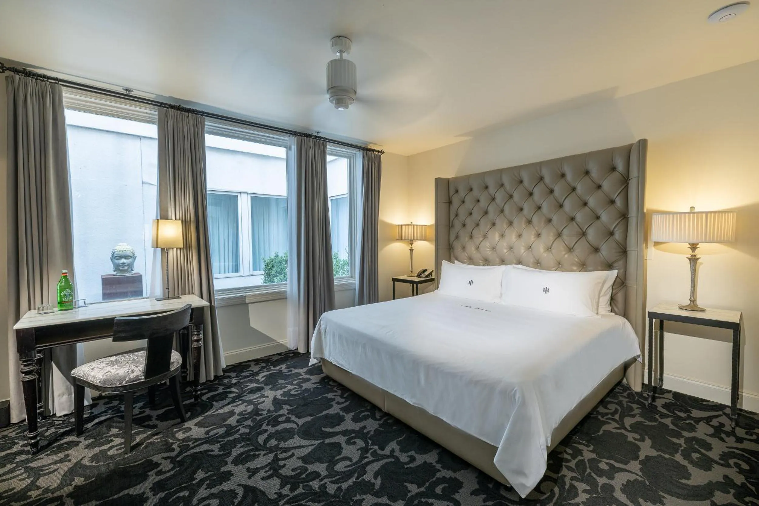 Bedroom, Bed in International House Hotel